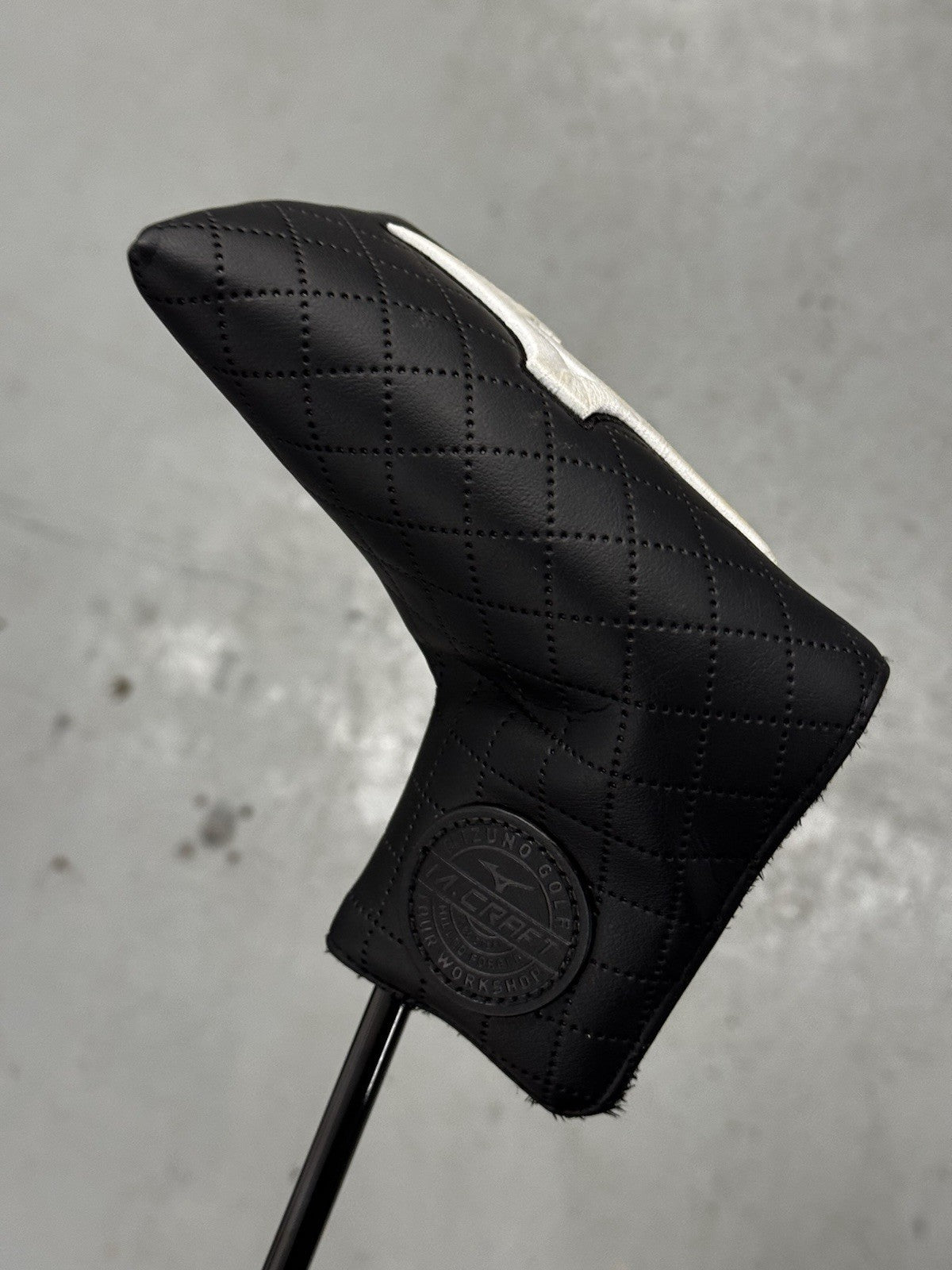 Mizuno M.Craft OMOI 05 'Blue Ion' Center Shaft Putter 34”