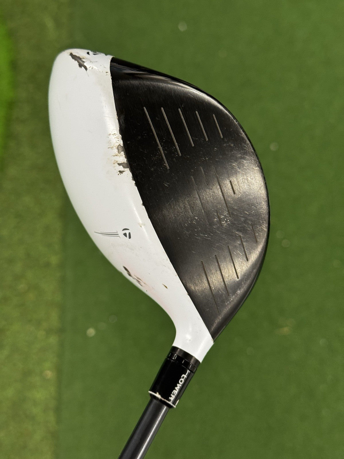 Left Hand Taylormade R15 Driver 9.5 Degree Stiff Fujikura Speeder Evolution