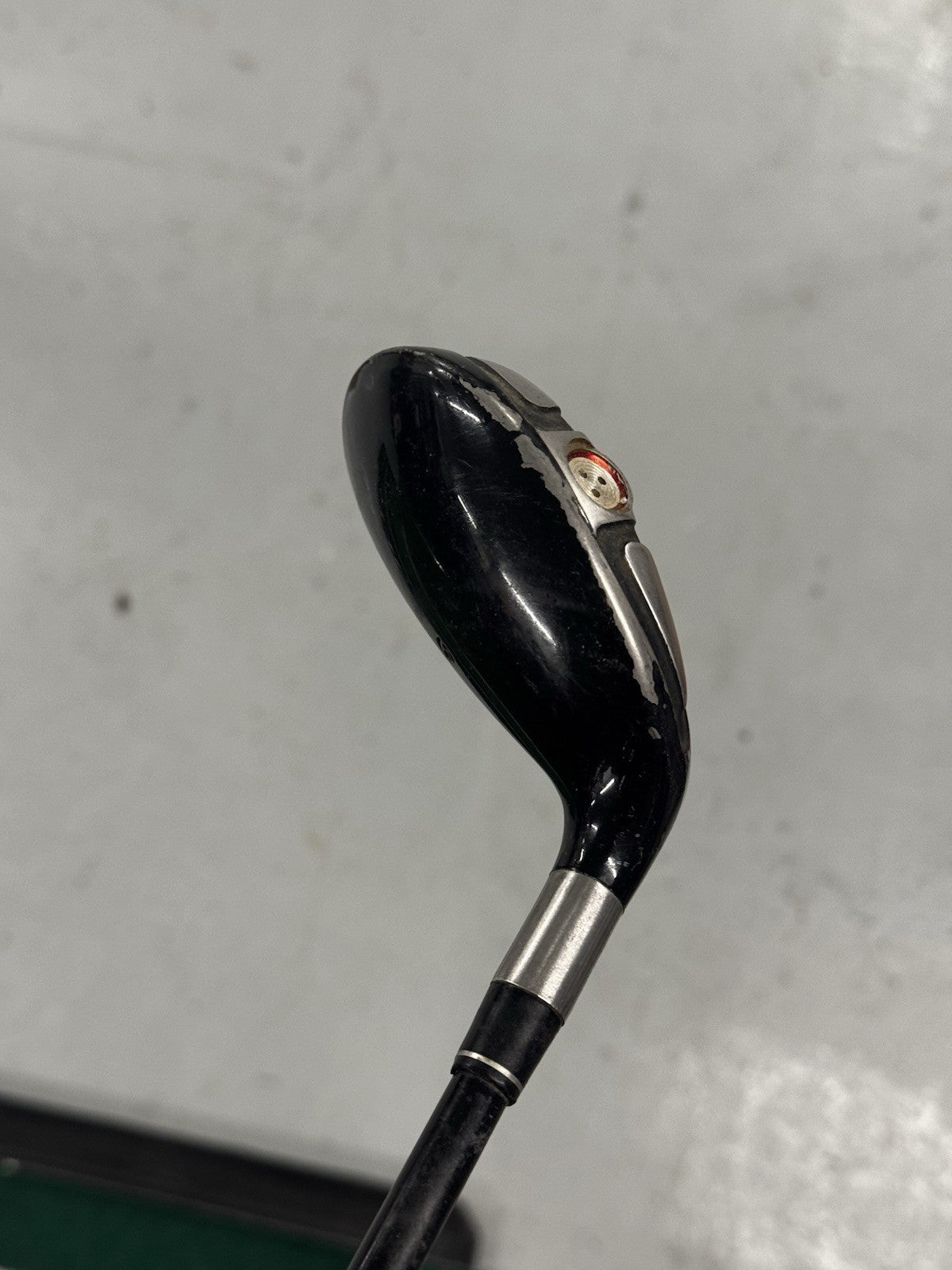 Taylormade R5 XL #4 Hybrid 22 Degree Regular Flex Shaft *Used*