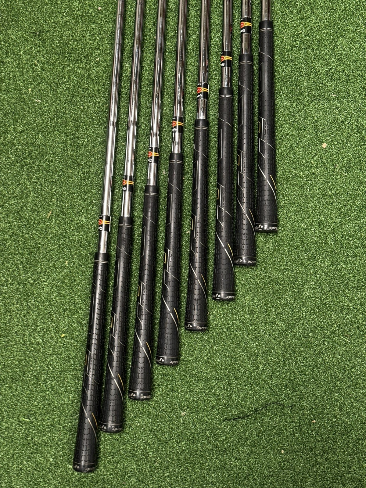 Taylormade R7 Draw Iron Set 4-SW Regular Flex Taylormade Steel Shafts