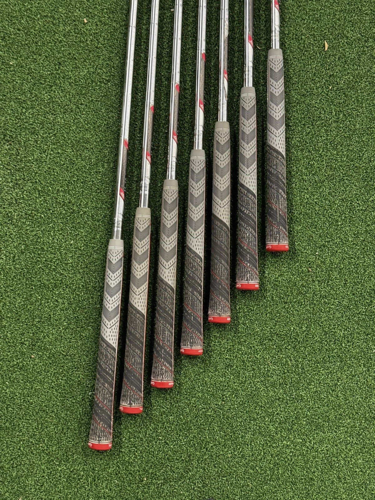 Callaway RAZR X HL Iron Set 5-SW Uniflex Steel Shafts