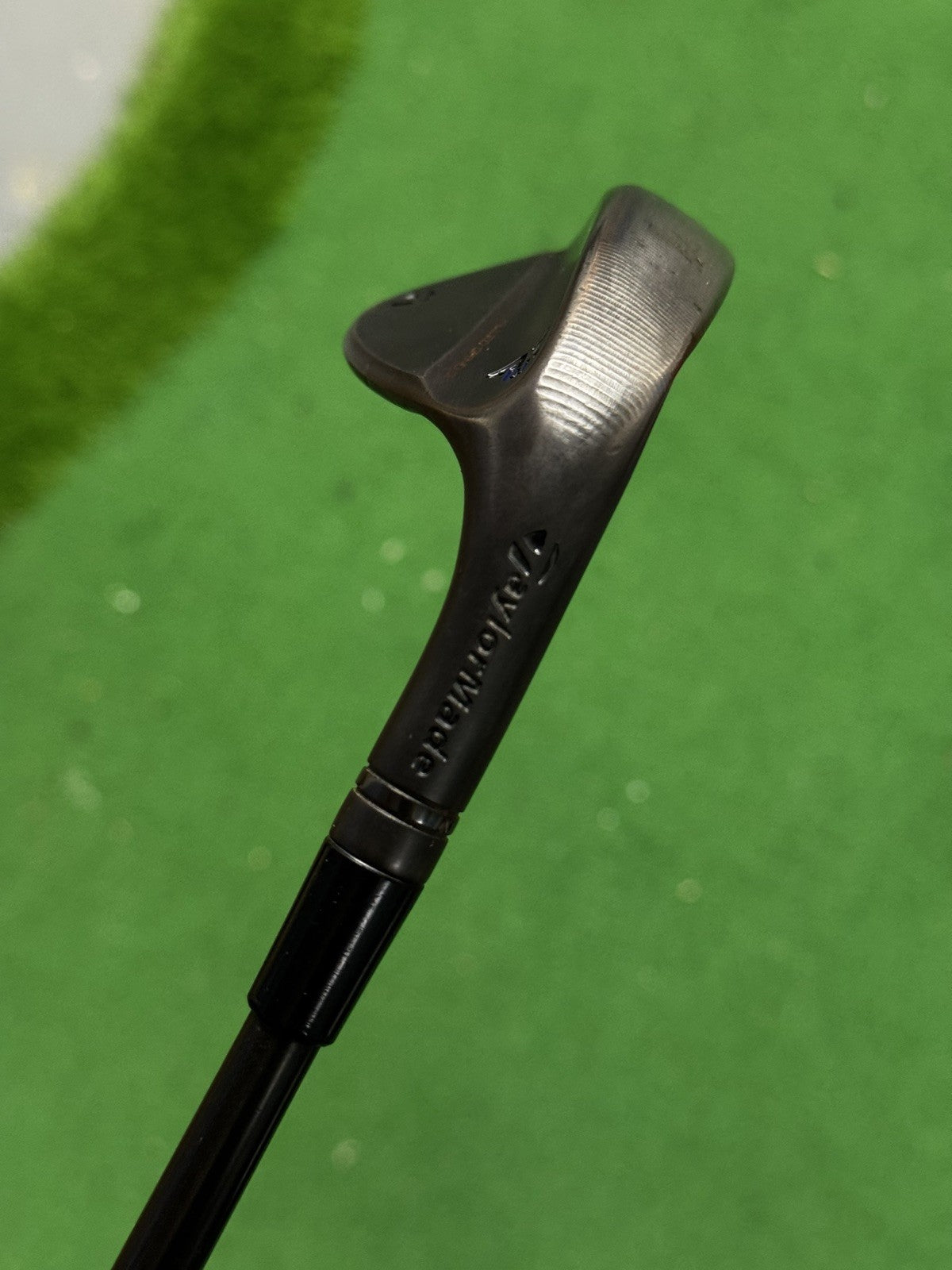 TaylorMade Milled Grind 3 Gap Wedge 50 Degree Graphite Recoil Wedge Shaft