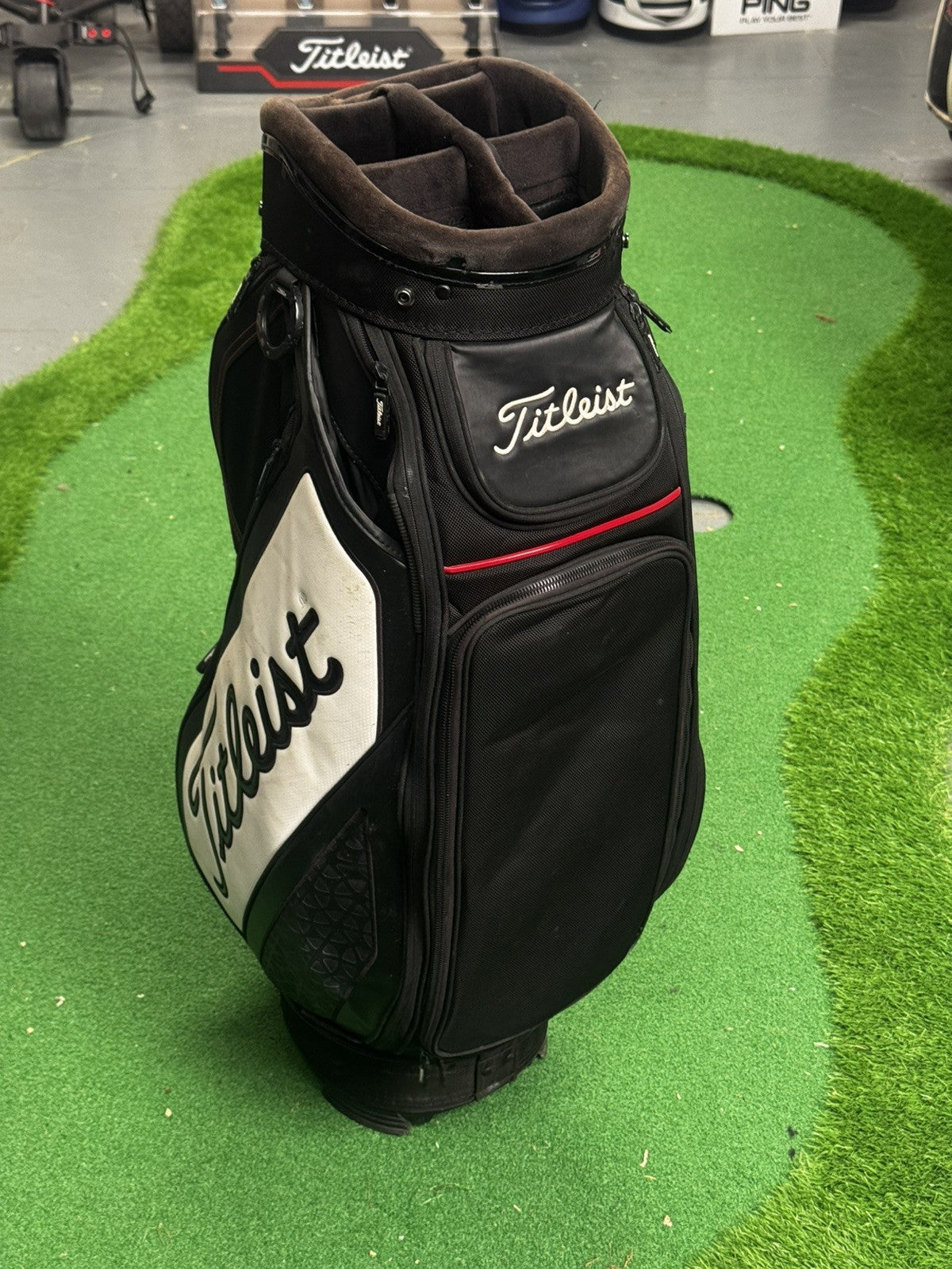 Titleist Midsize Tour Cart Trolley Golf Bag