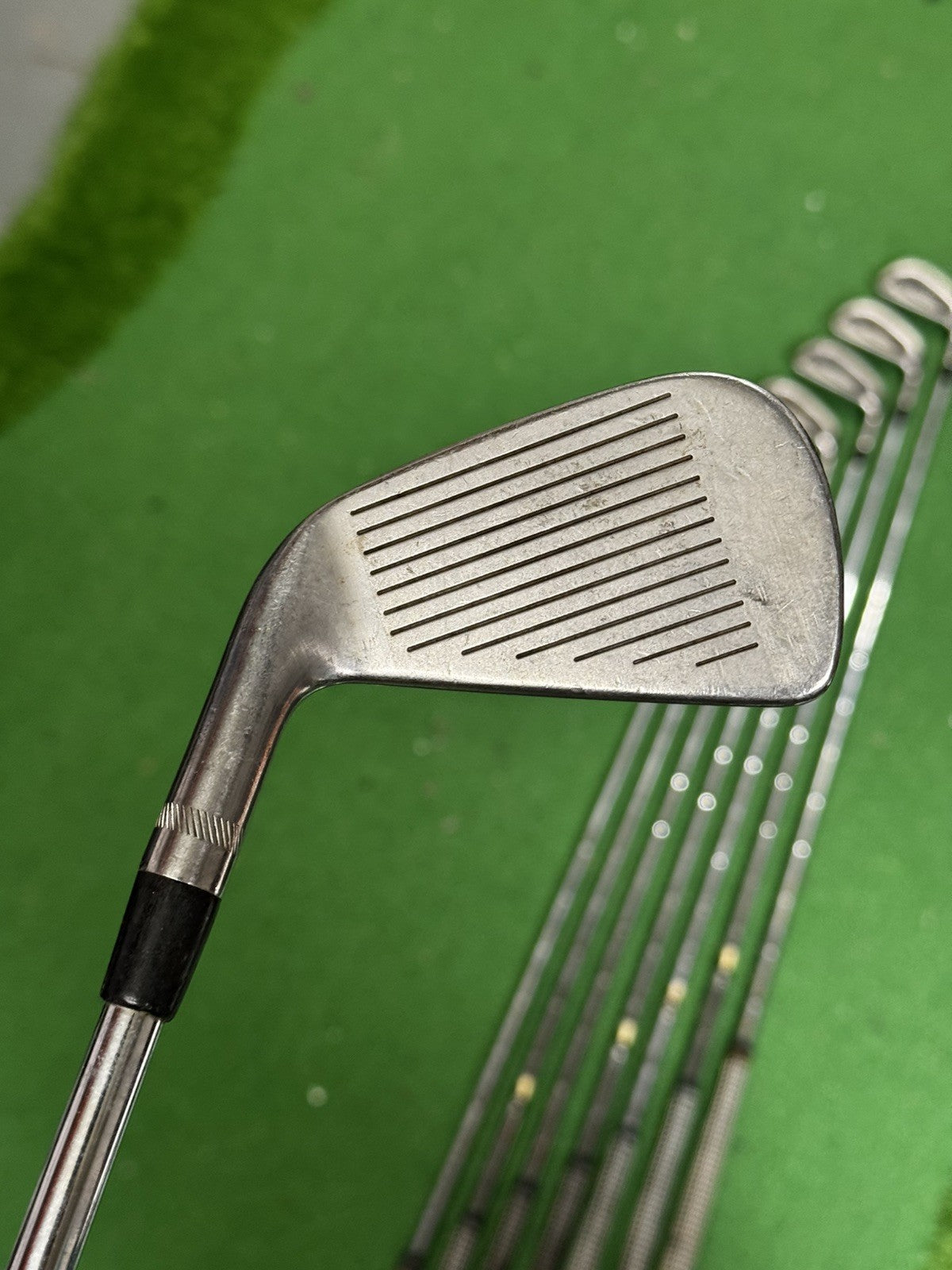 Titleist DCI 762 Iron Set 3-PW Regular Flex Dynamic Gold R300 Shafts