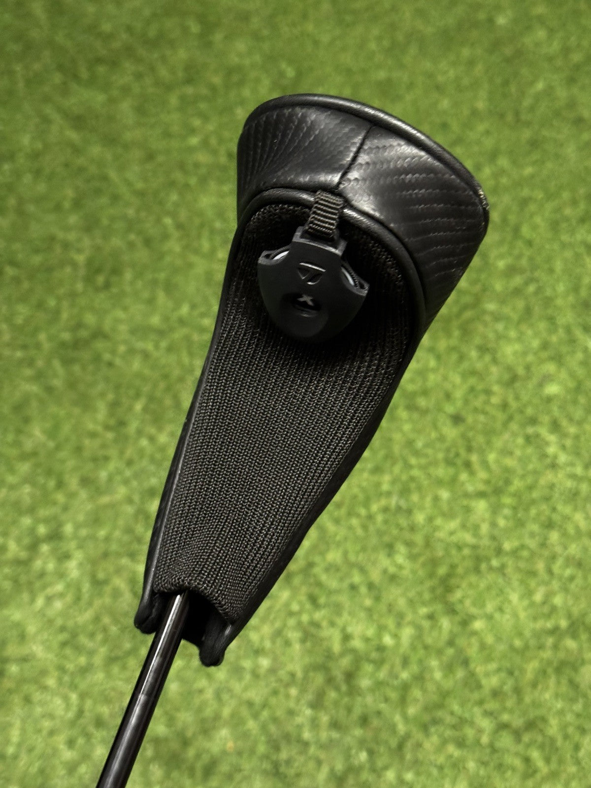 Taylormade M6 3 Hybrid 19 Degree Regular Flex Atmos Shaft