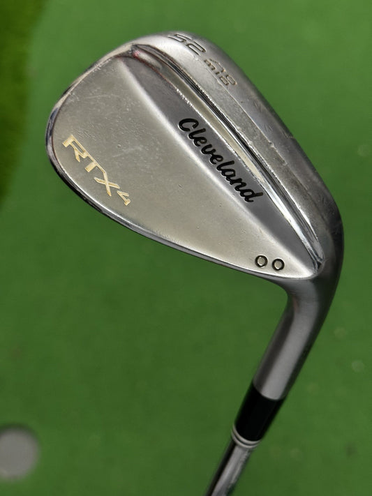 Cleveland RTX4 Gap Wedge 52 Degree Stiff Flex Dynamic Gold S400 Wedge Shaft