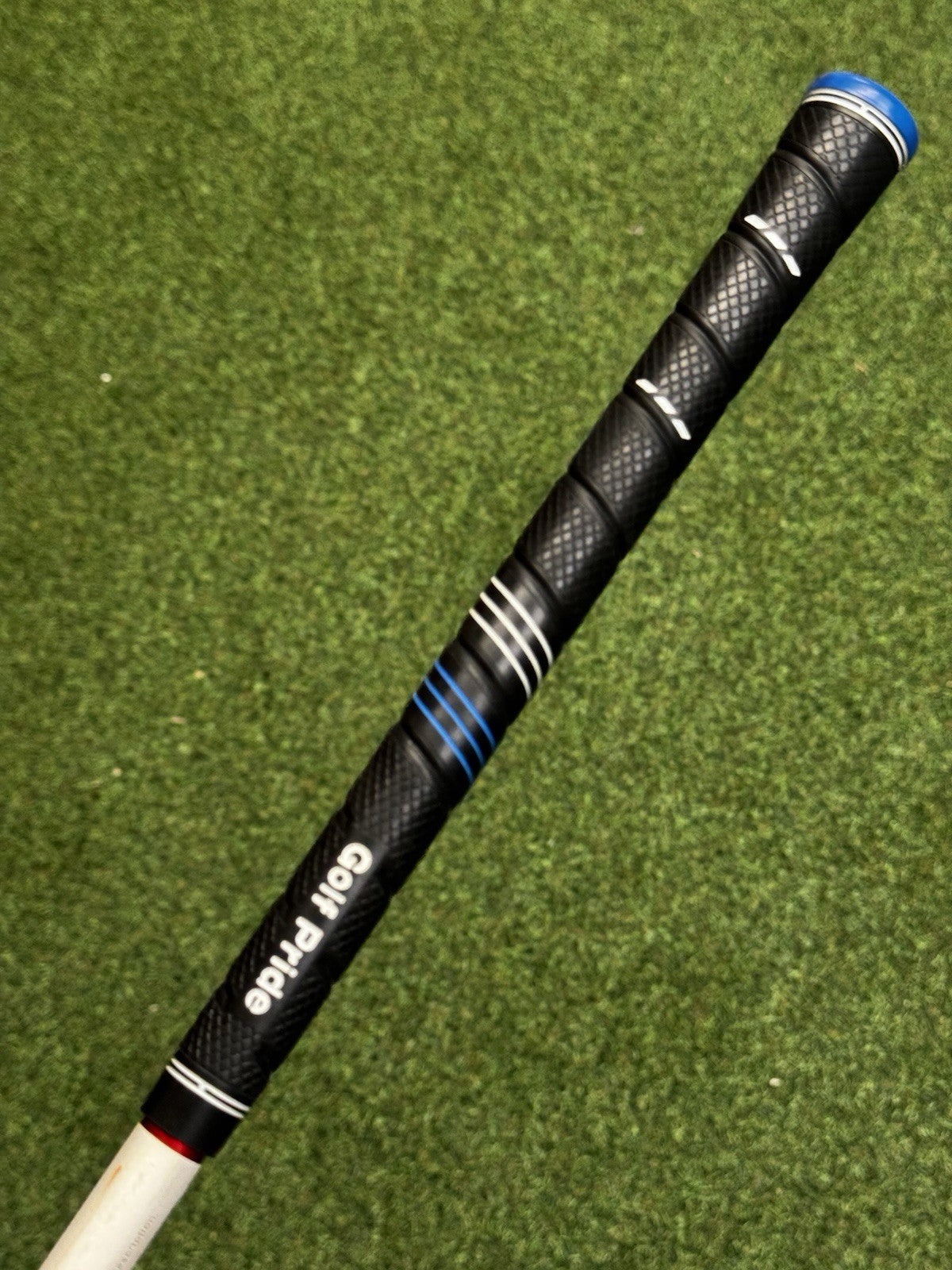 TaylorMade R5 Dual Driver 10.5 Degree Regular Flex Shaft *Cut down 2 inches*