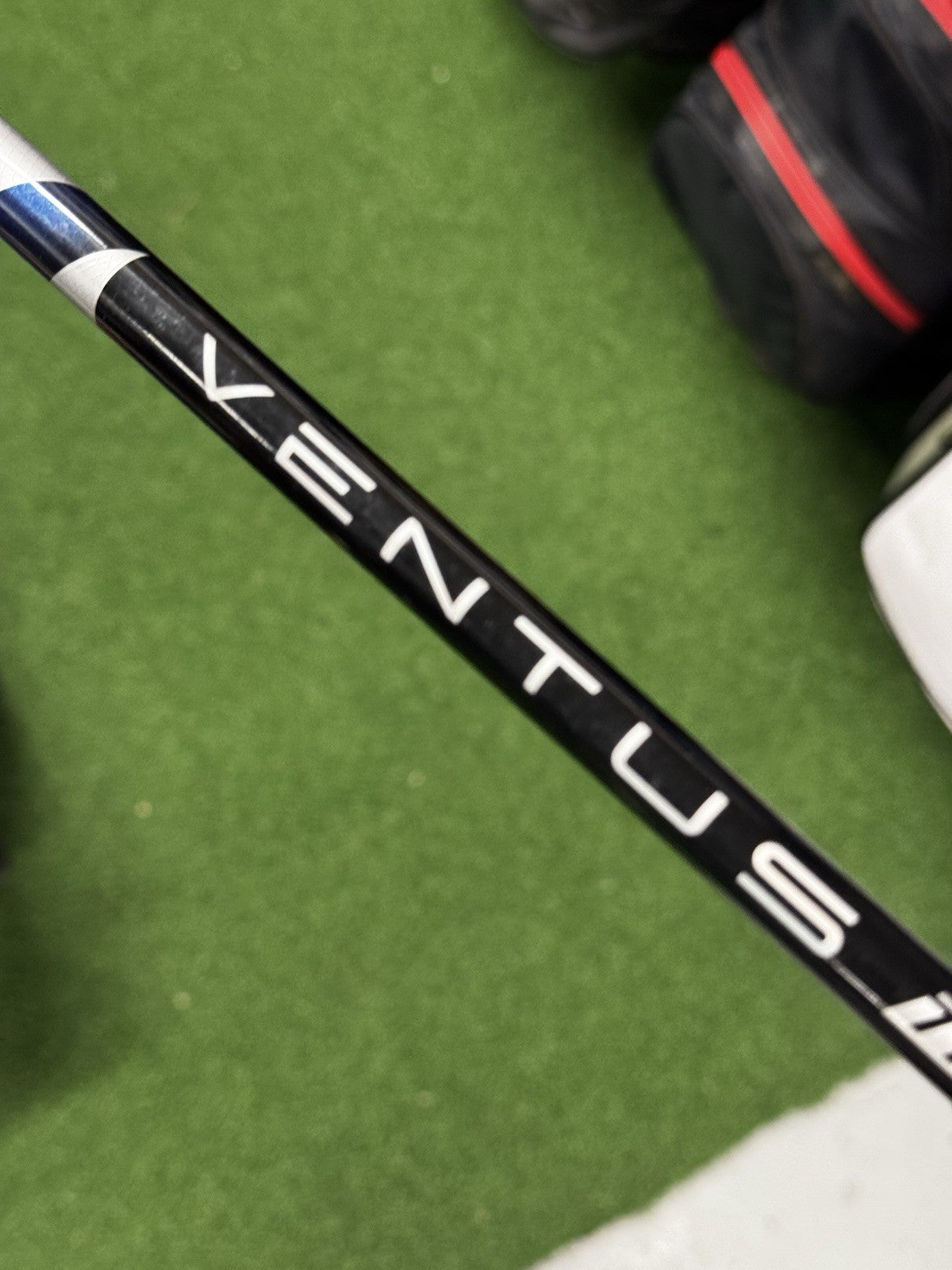 Taylormade Qi10 #4 Hybrid 22 Degree Stiff Flex Fujikura Ventus TR Blue 7 Shaft