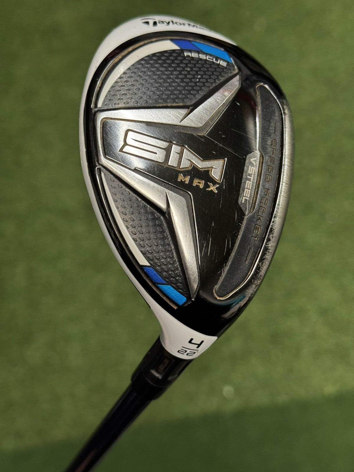 Taylormade SIM Max 4 Hybrid 22 Degree Regular Flex Fujikura Ventus Blue 6 Shaft