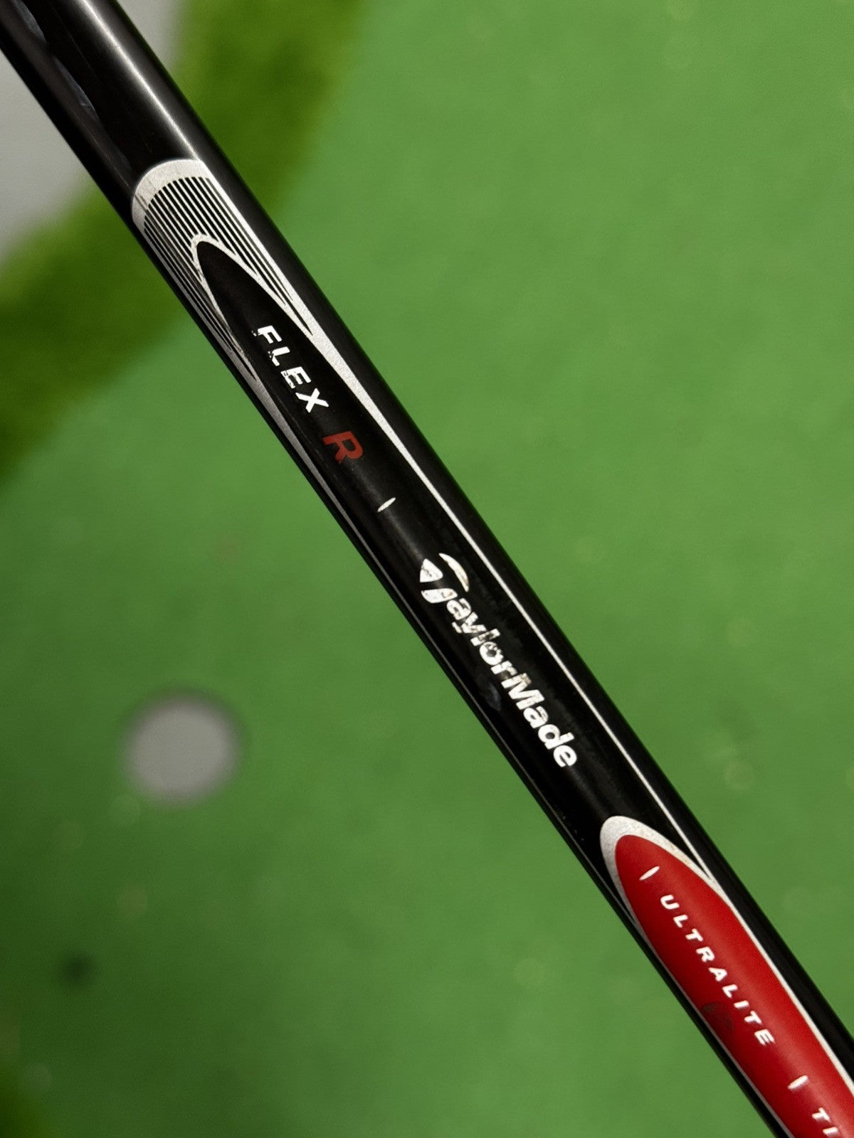 Taylormade Rescue Mid 3 Hybrid 19 Degree Regular Flex Taylormade Shaft