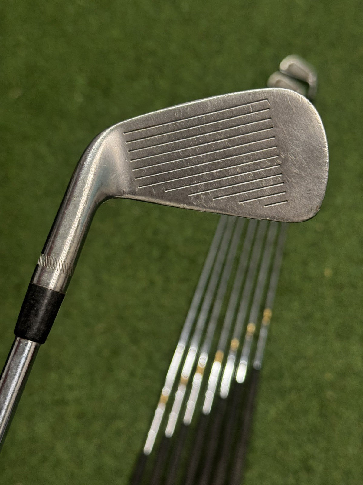 Titleist DCI 990 Iron Set 3-PW Regular Flex R300 Shafts