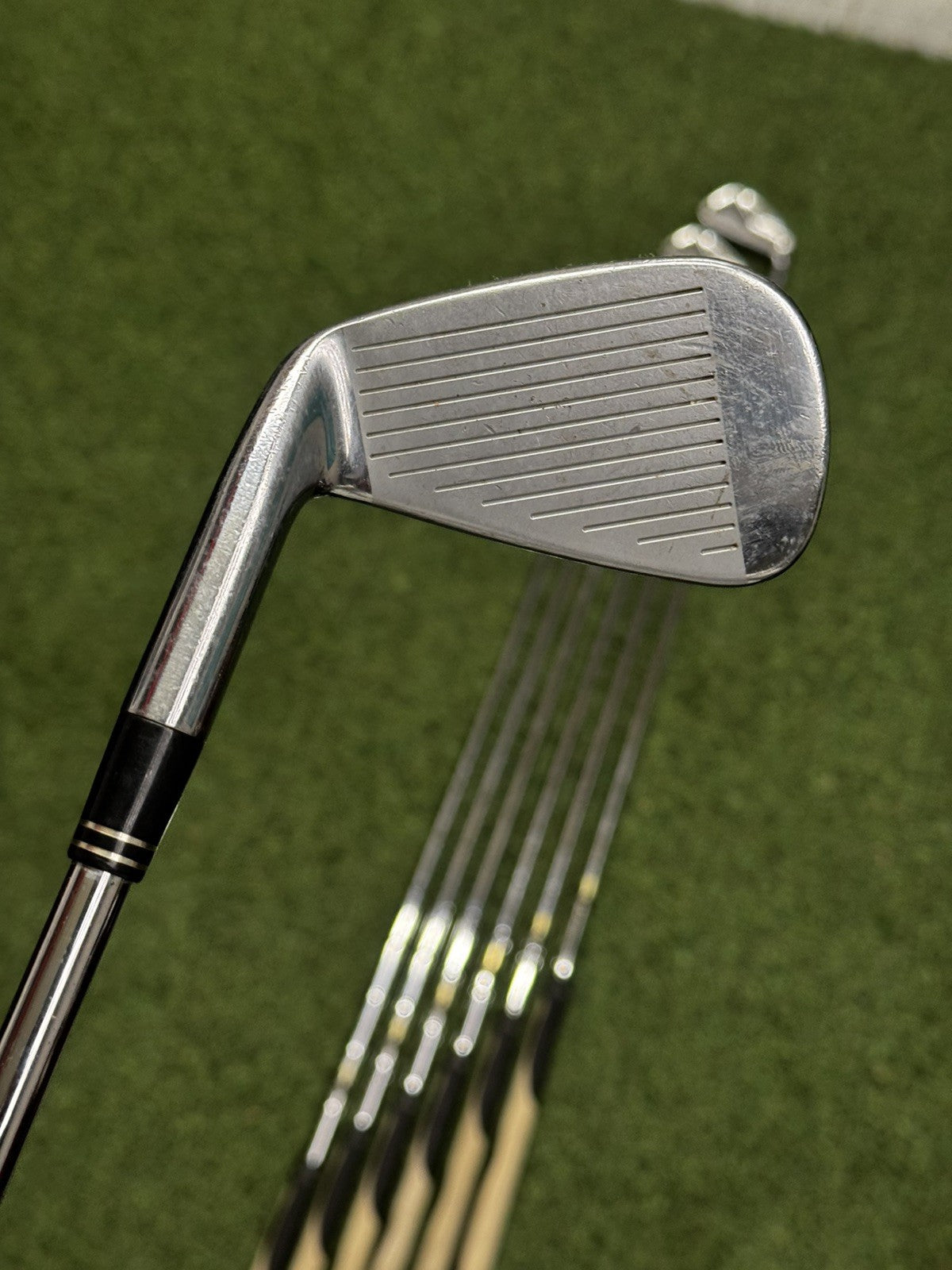 TaylorMade R9 TP Forged Iron Set 4-PW Stiff Flex Dynamic Gold S300 Steel Shafts