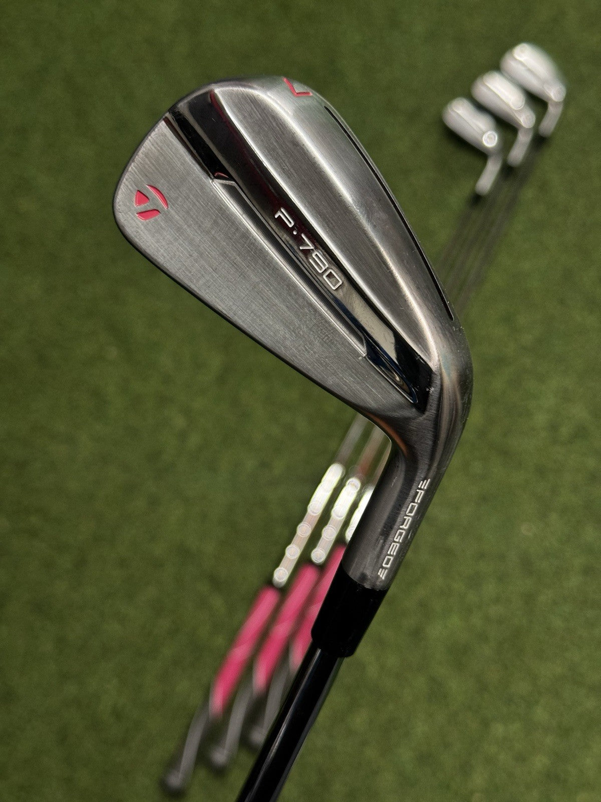 TaylorMade P790 2025 Iron Set 6-PW Regular Steel Shaft -0.5 Inch