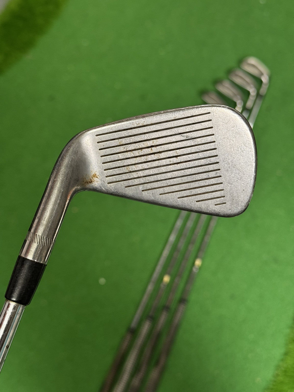 Titleist DCI 762 Iron Set 3-PW Regular Flex Dynamic Gold R300 Shafts