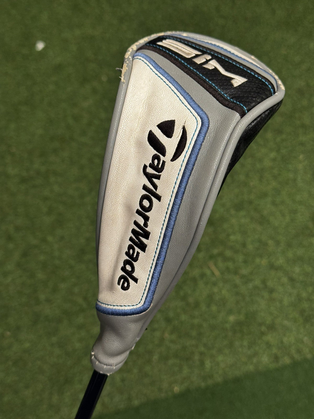Taylormade SIM Max 4 Hybrid 22 Degree Regular Flex Fujikura Ventus Blue 6 Shaft