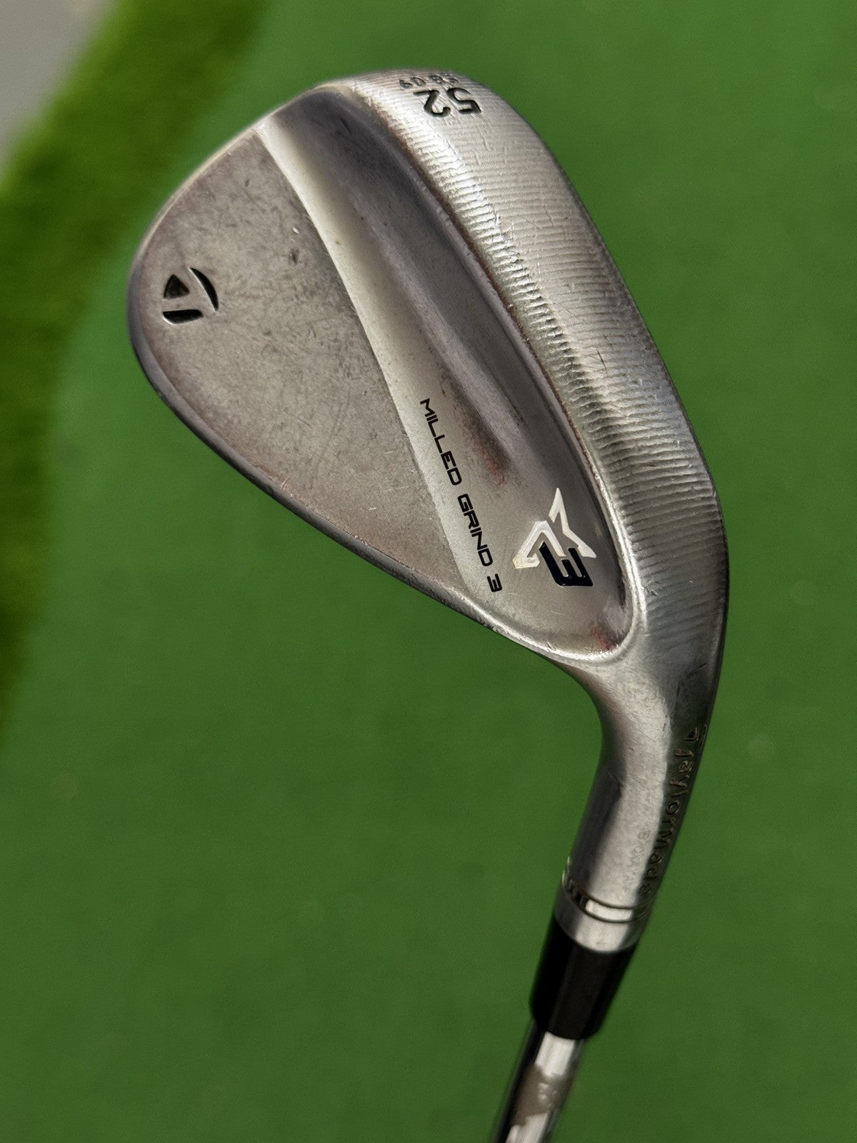 Taylormade Milled Grind 3 Chrome Gap Wedge 52 Degree S200 Shaft -0.5 Inch