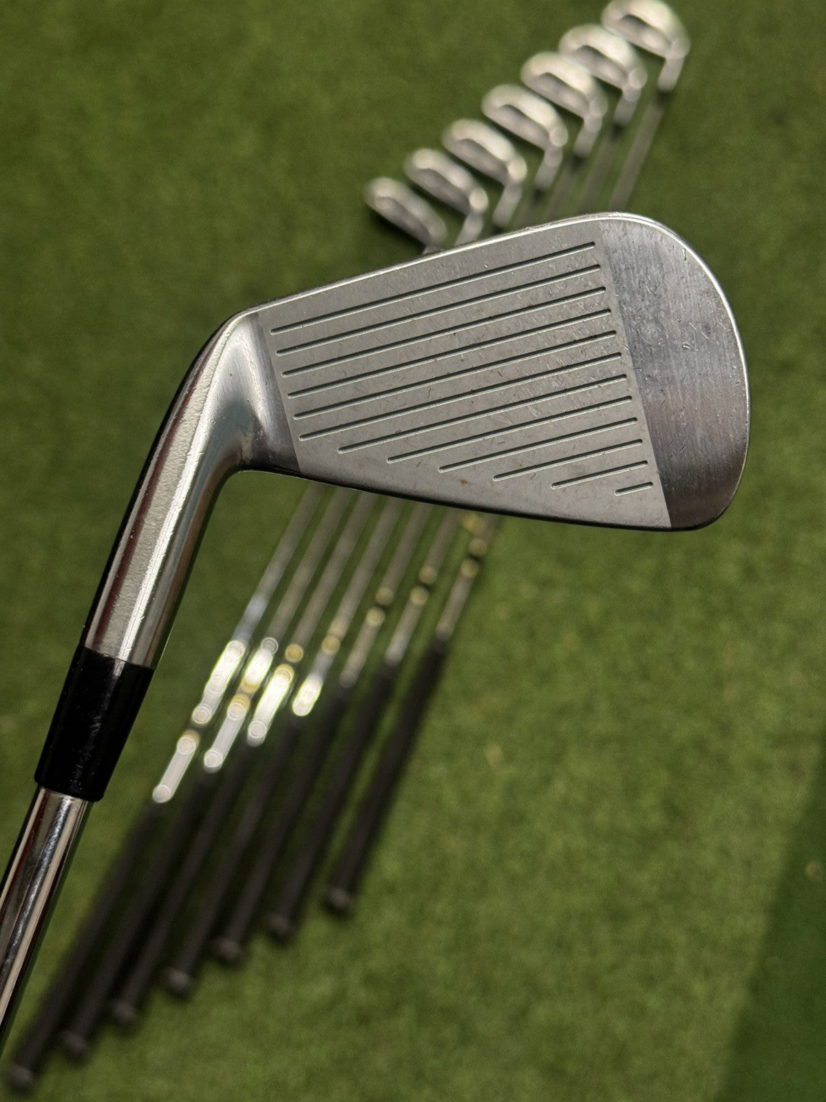 Mizuno JPX 800 Pro Iron Set 3-PW Regular Flex Dynamic Gold R300 Shafts