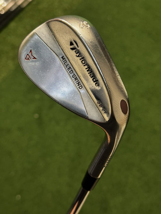 Taylormade Milled Grind Gap Wedge 52 Degree Wedge Flex Dynamic Gold Shaft