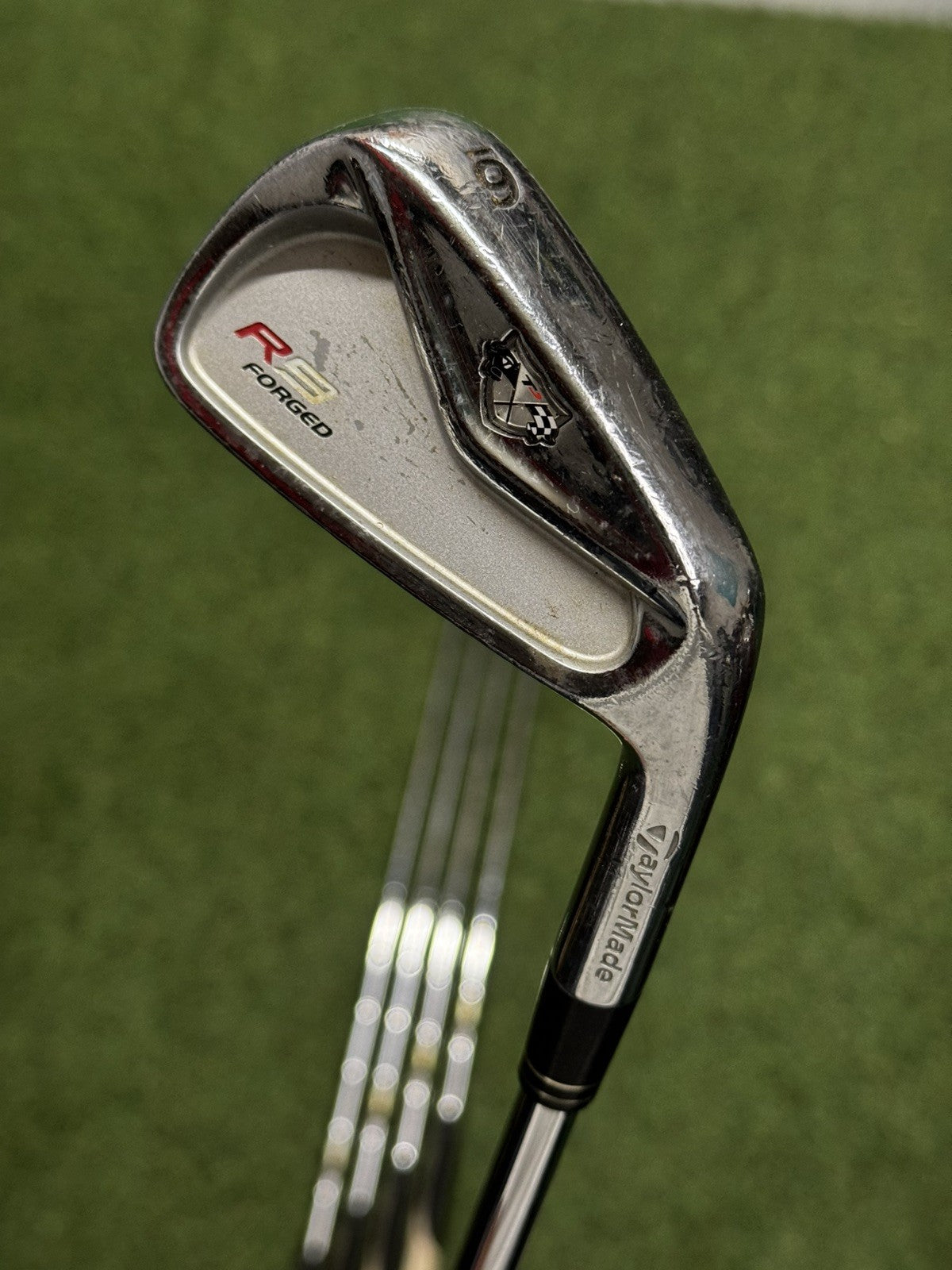 TaylorMade R9 TP Forged Iron Set 4-PW Stiff Flex Dynamic Gold S300 Steel Shafts