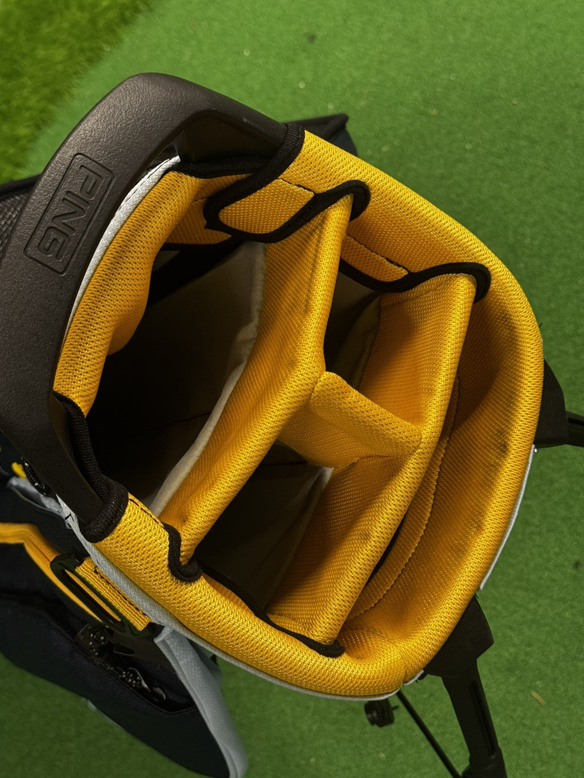 Ping Hoofer Lite Golf Stand Bag 