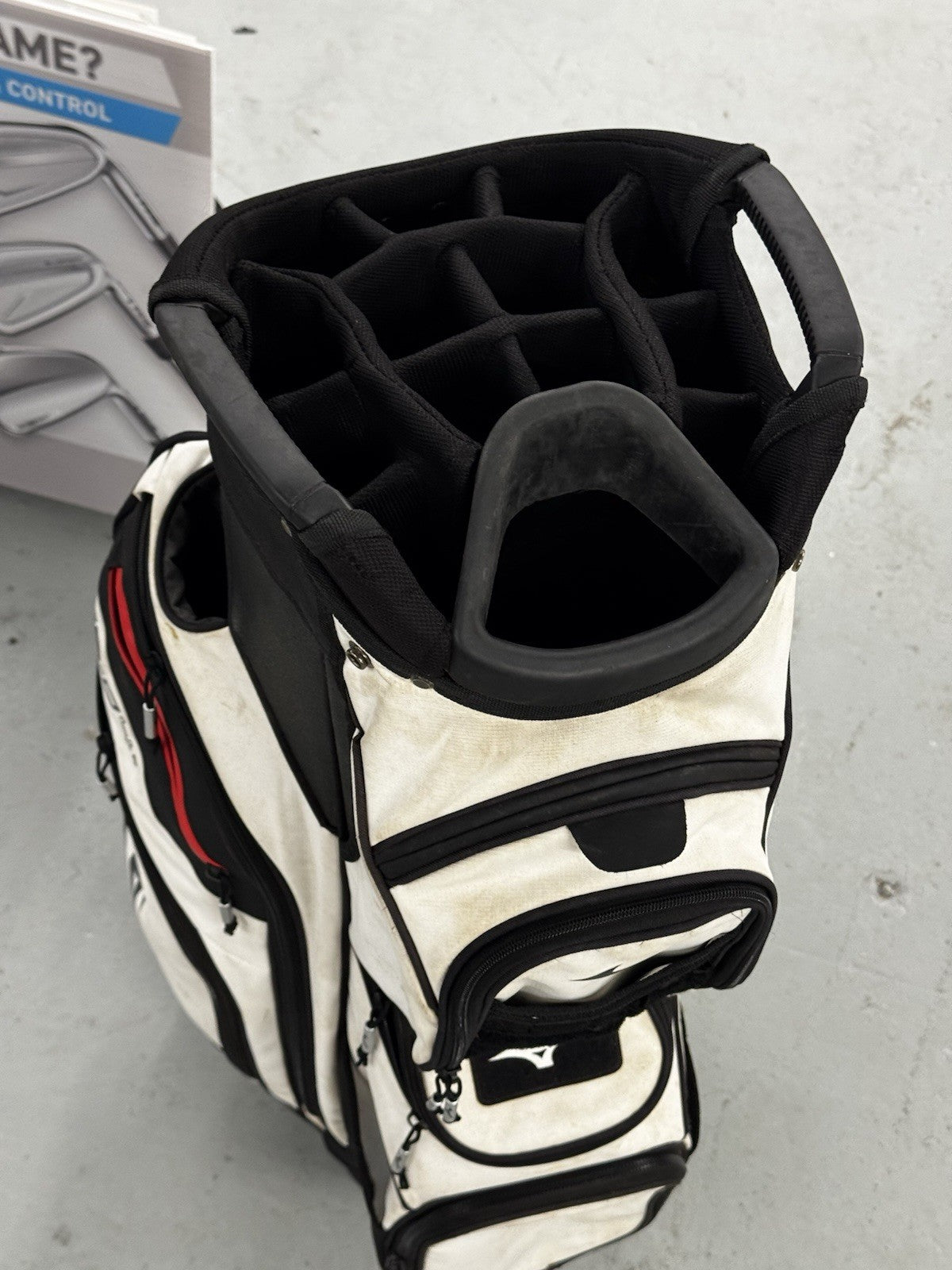 Mizuno BR-D4C White Cart Bag *Used*