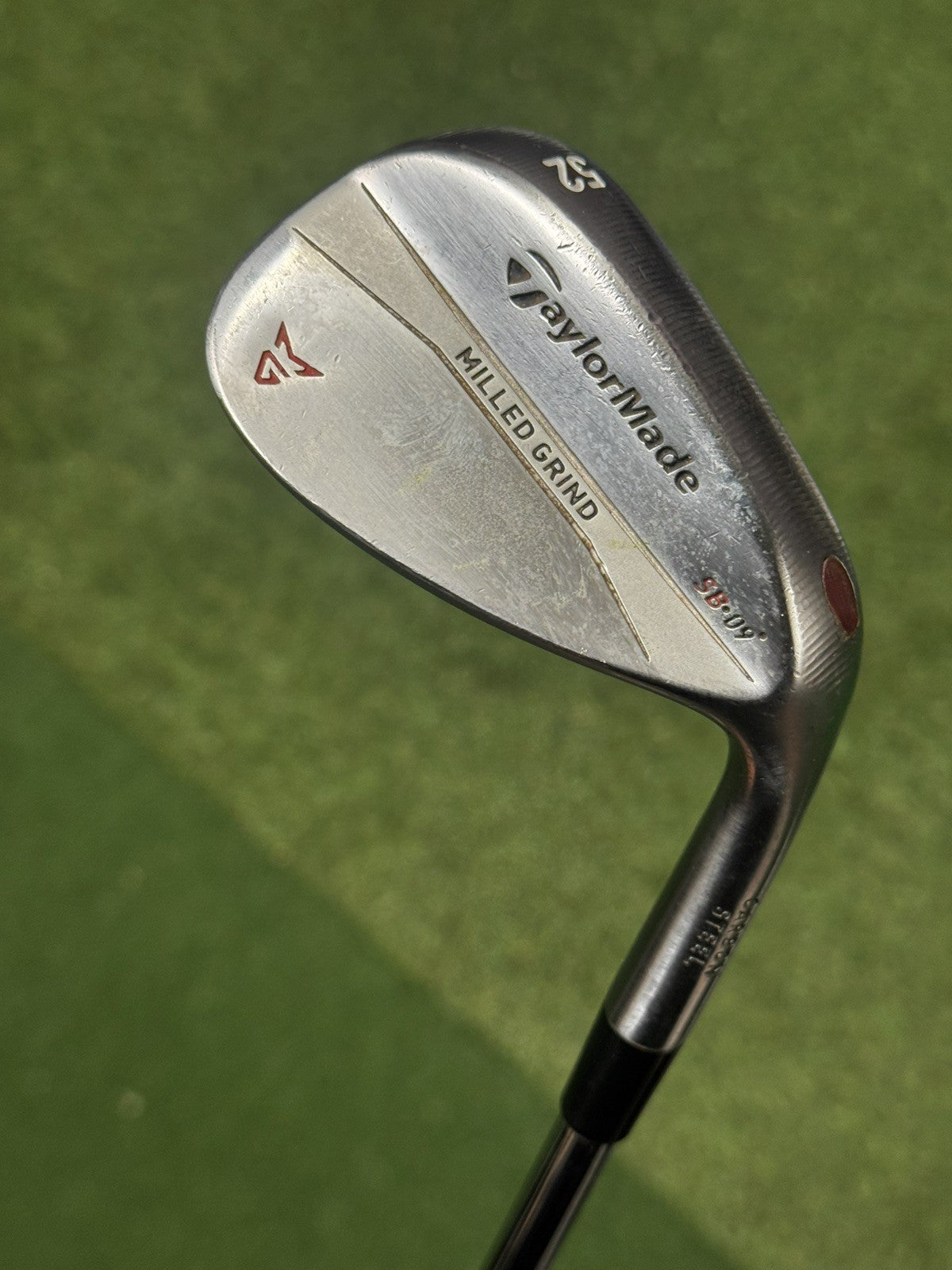 TaylorMade Milled Grind SB 52 Degree Gap  Wedge Steel Shaft
