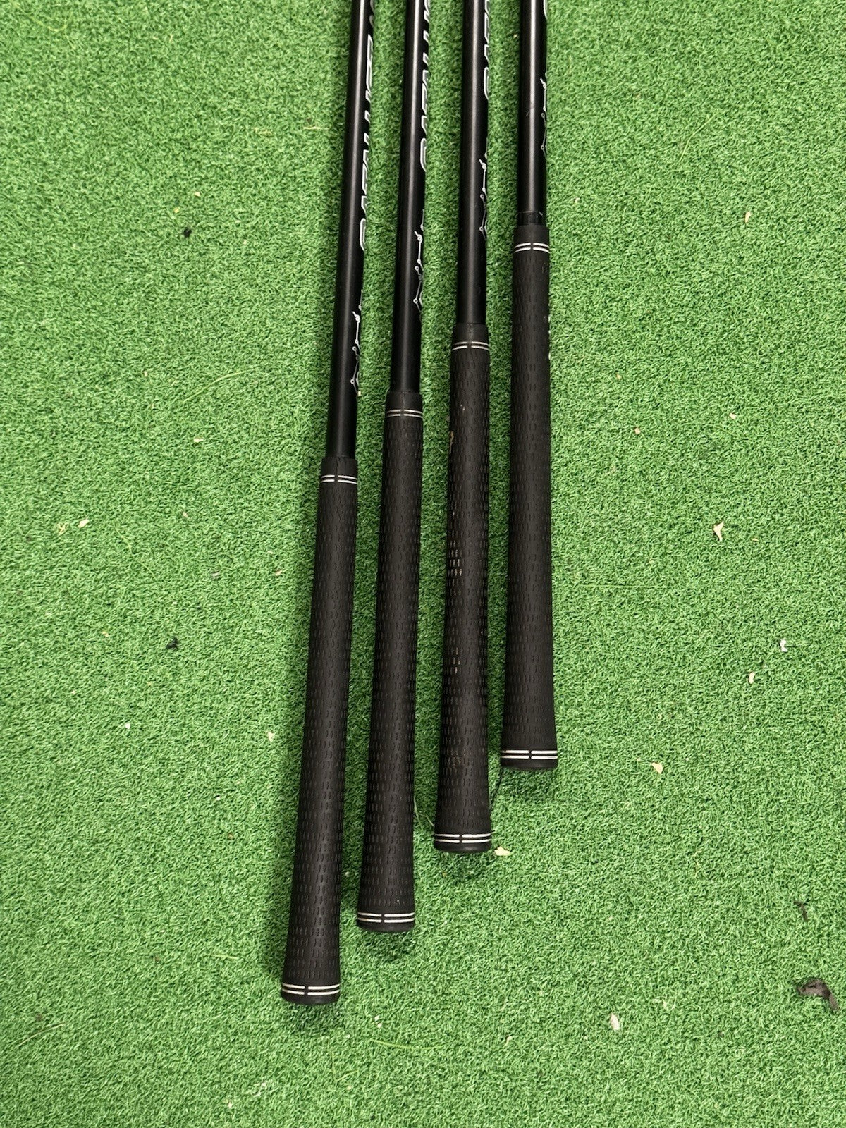 Wilson D7 Forged Iron Half Set 7/8/9/GW Graphite Regular Flex Catalyst Shafts