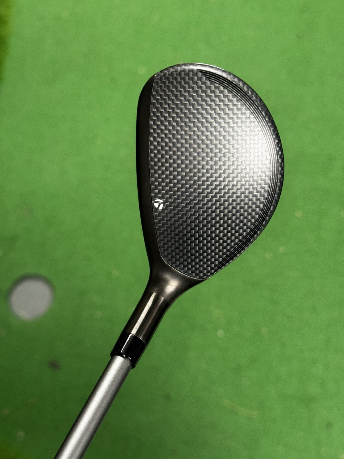 Taylormade Qi35 Max 4 Hybrid 23 Degree Regular Flex  Shaft -0.5 Inch
