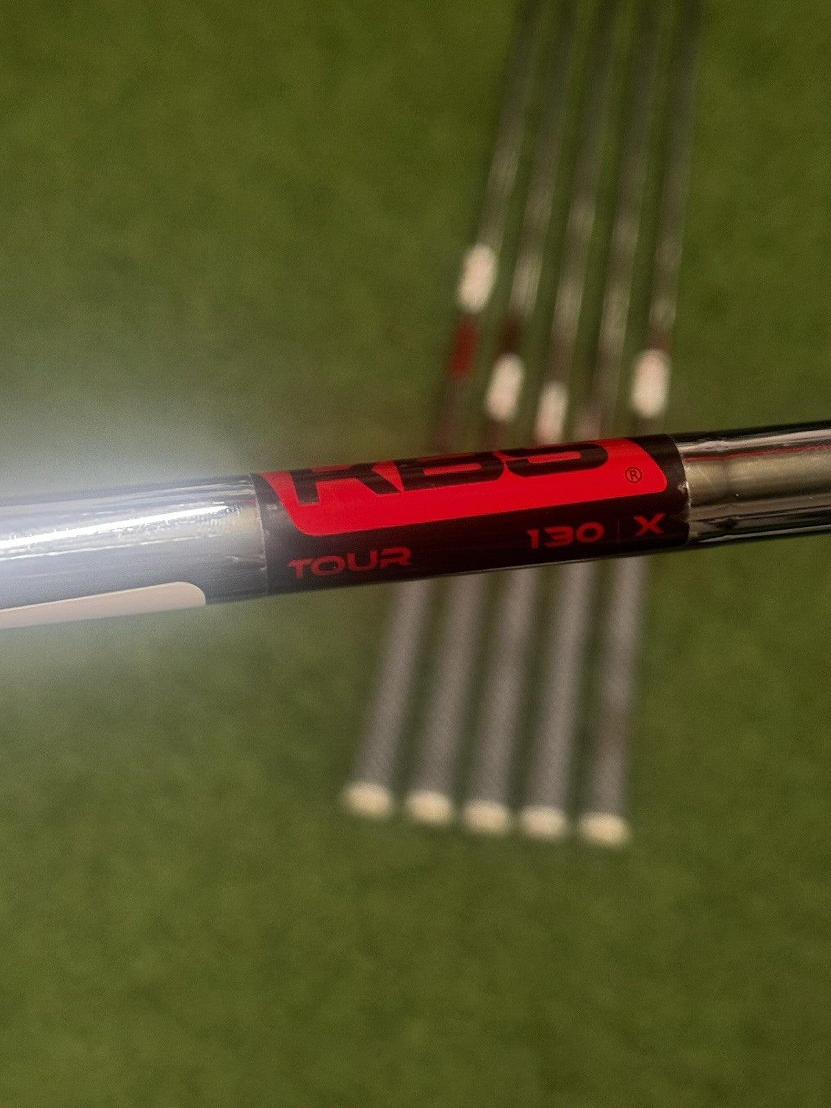 KBS Tour 130 X Iron Shafts 5-PW Golf Pride Grips