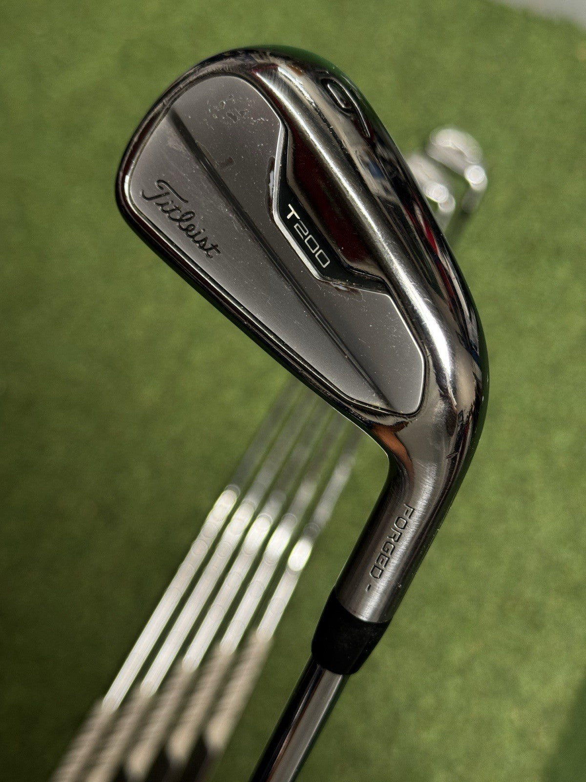 Titleist T200 2021 Iron Set 5-PW+GW Regular Flex AMT R300 Black Steel Shafts