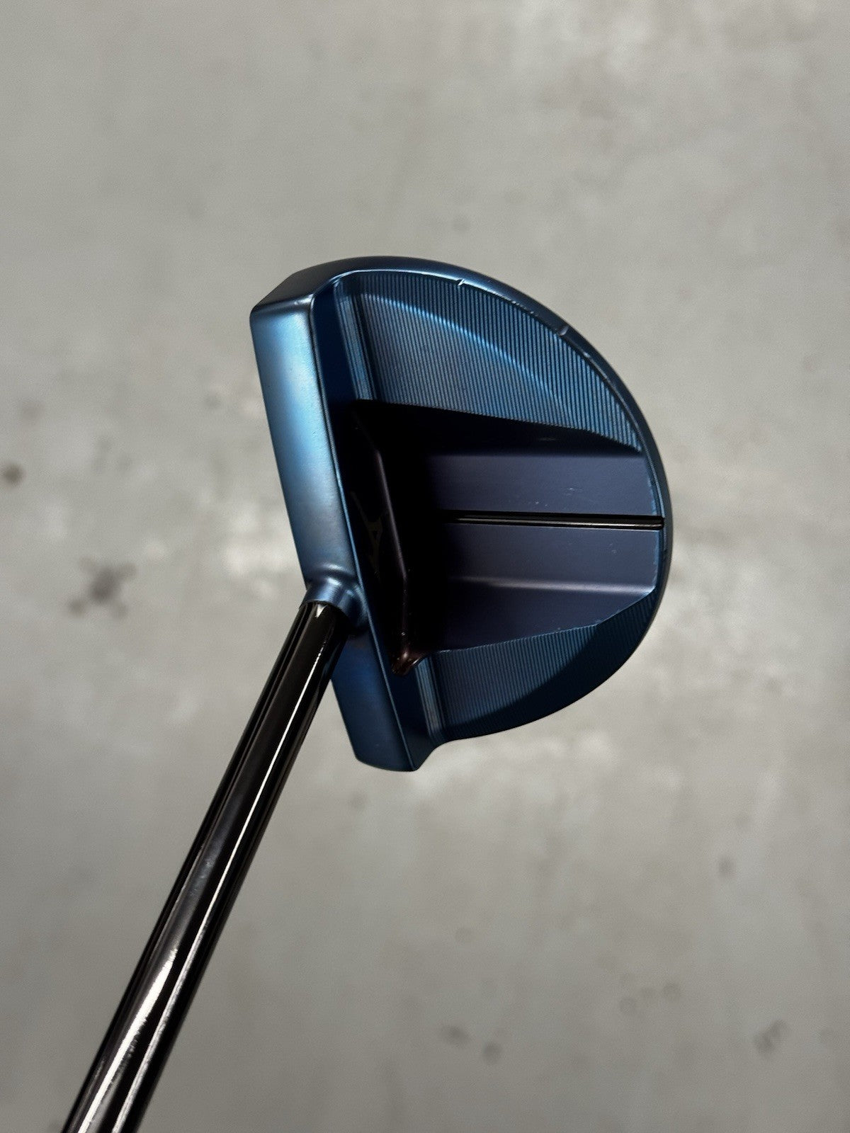 Mizuno M.Craft OMOI 05 'Blue Ion' Center Shaft Putter 34”