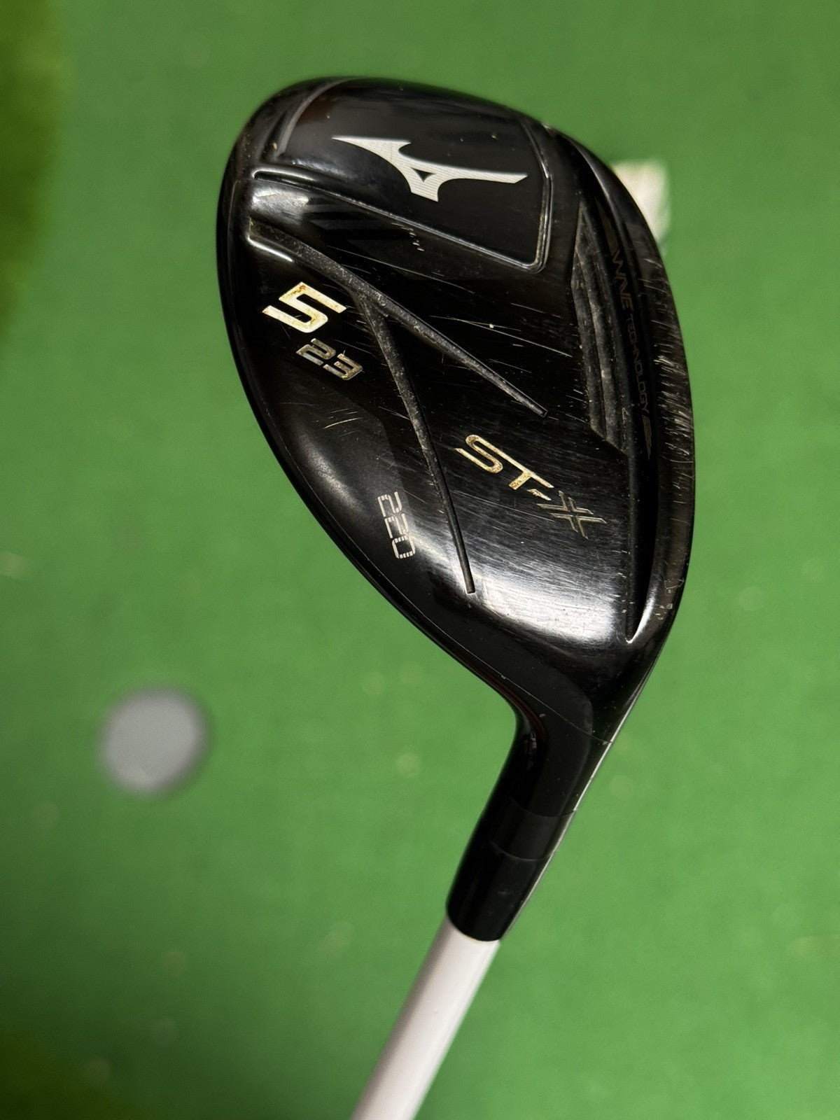 Mizuno ST-X 220 5 Hybrid 23 Degree Regular Flex Aldila Ascent 50 Shaft