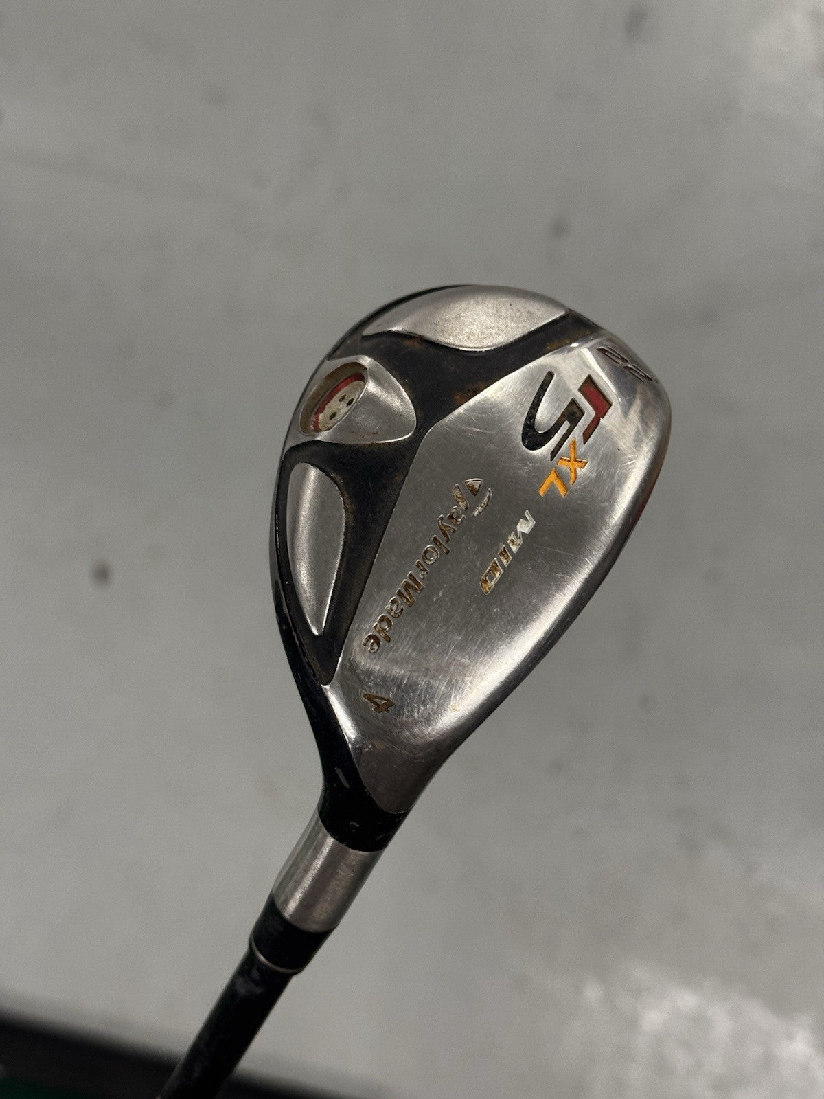 Taylormade R5 XL #4 Hybrid 22 Degree Regular Flex Shaft *Used*