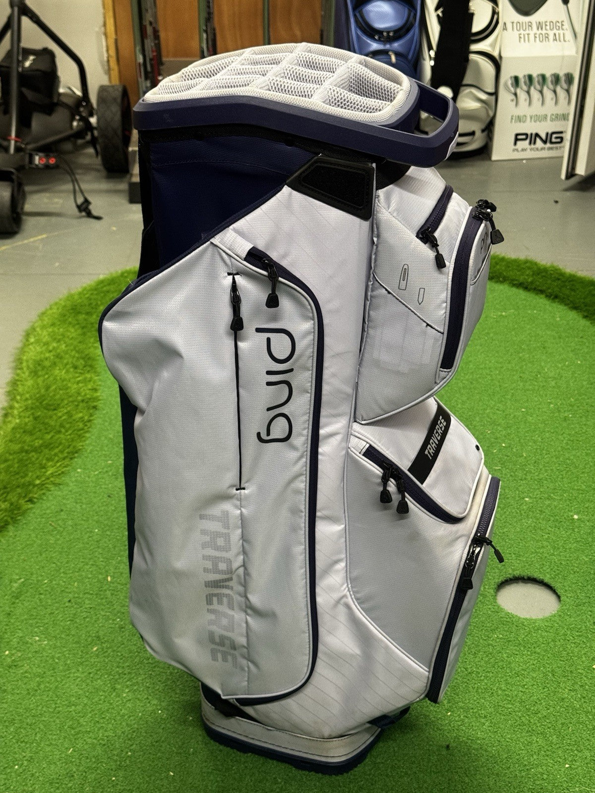 Ping Traverse Cart Bag Lilac/Plum