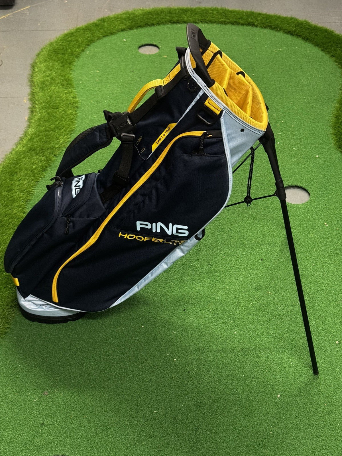Ping Hoofer Lite Golf Stand Bag 