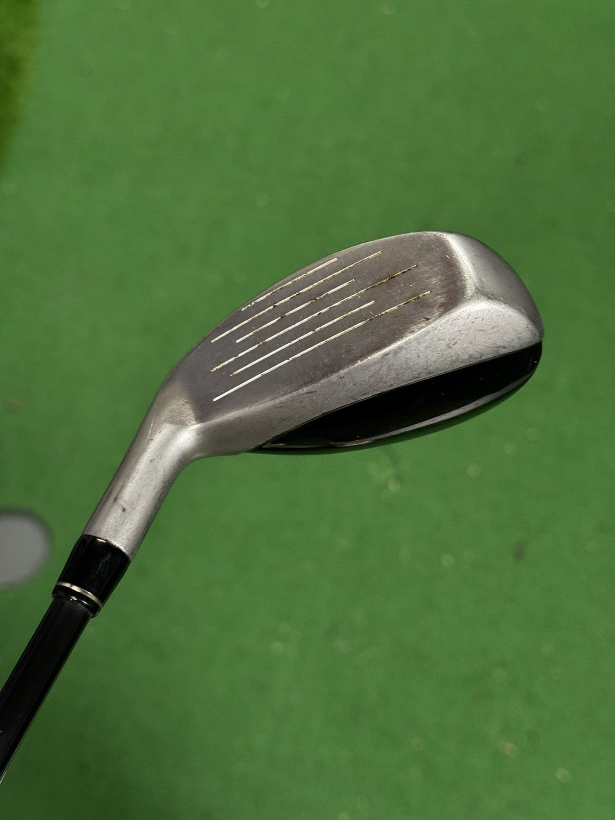 Taylormade Rescue Mid 3 Hybrid 19 Degree Regular Flex Taylormade Shaft