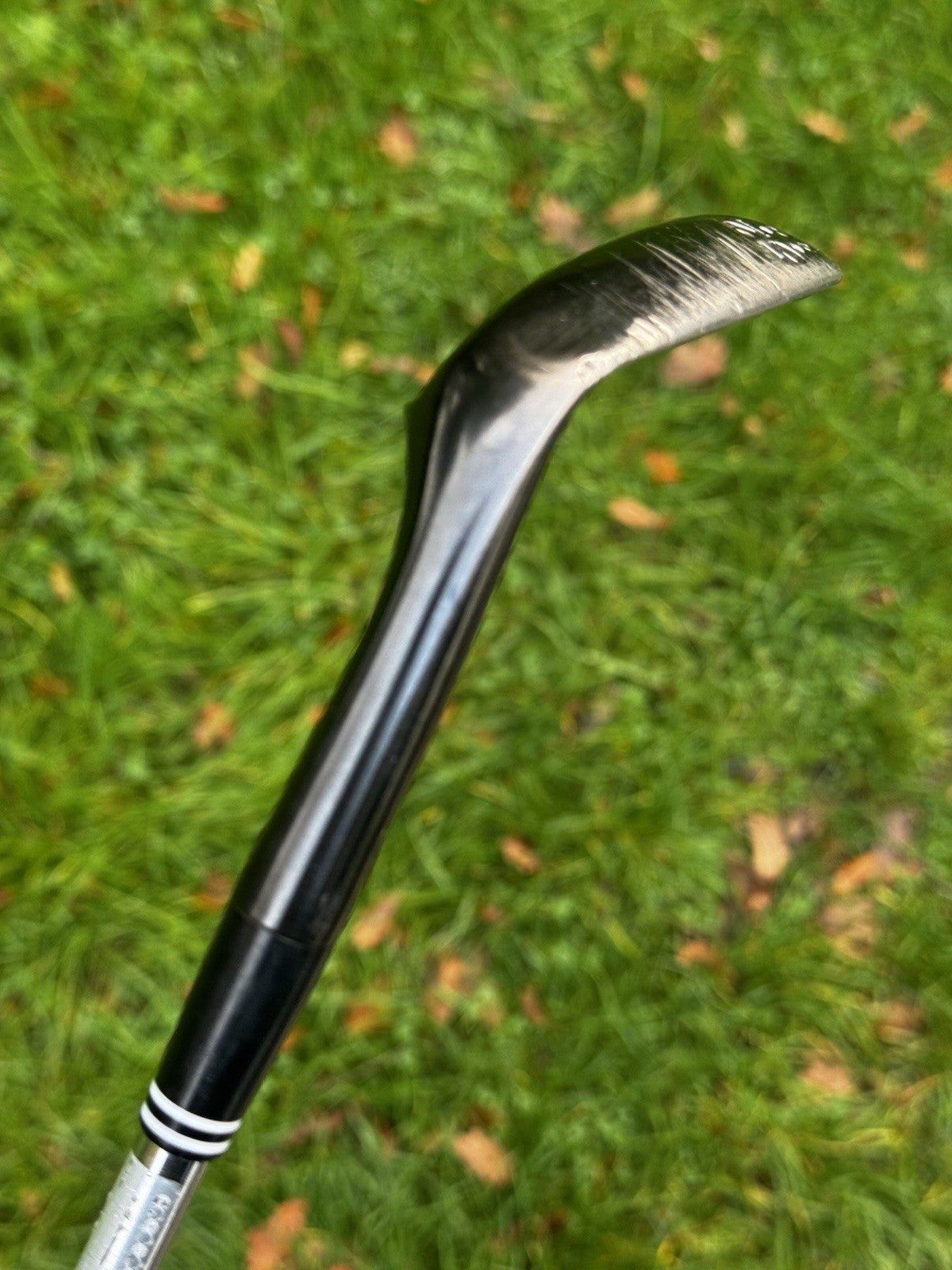 CLEVELAND CG15 52 DEGREE GAP WEDGE WEDGE FLEX 10 BOUNCE Used