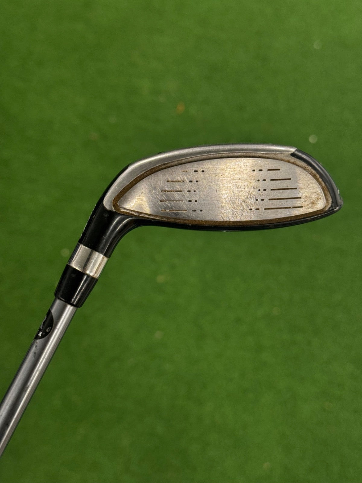 Cobra Max #4 Hybrid 22 Degree Regular Flex Matrix MFS White Shaft *used*