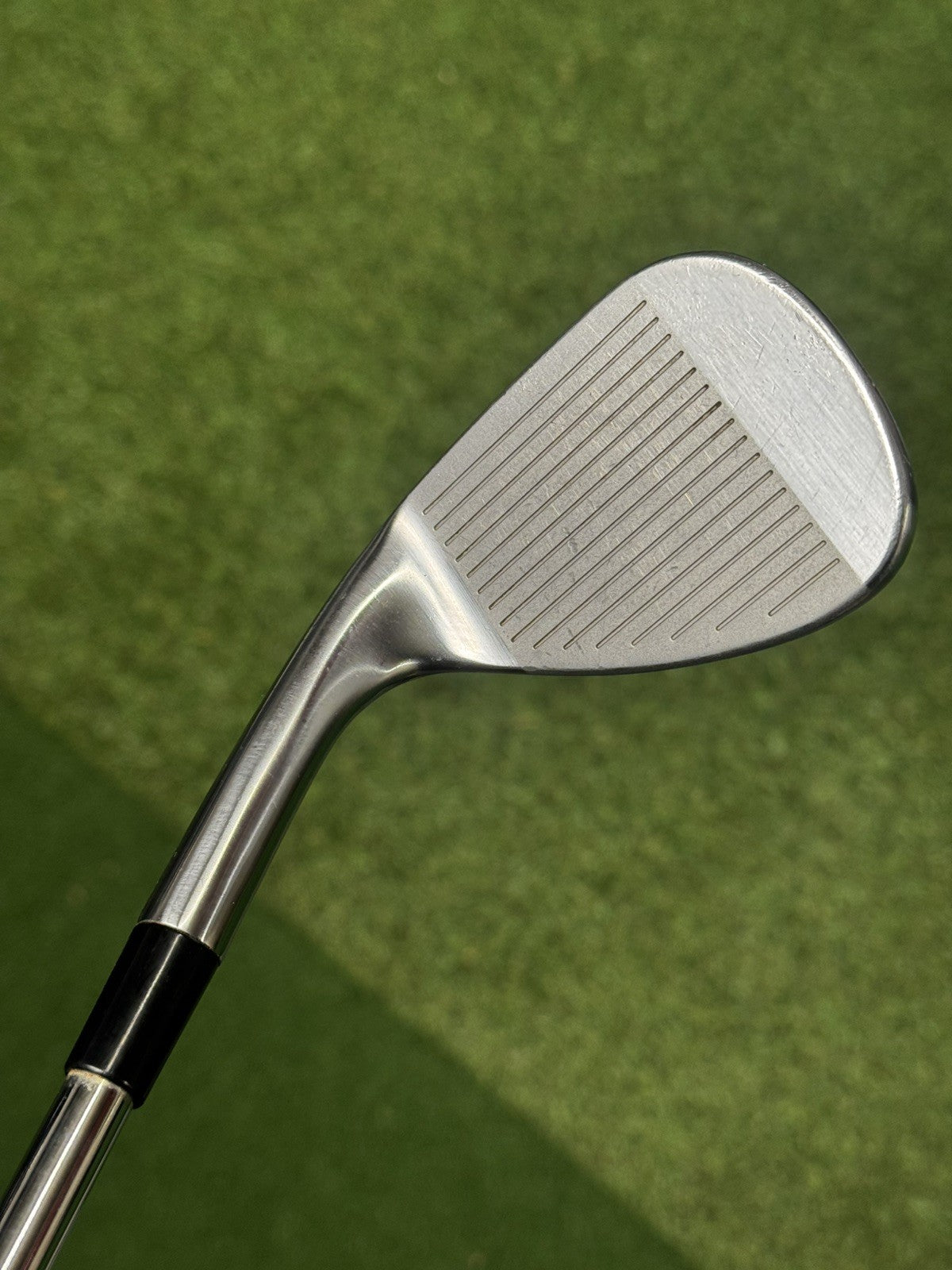 TaylorMade Milled Grind SB 52 Degree Gap  Wedge Steel Shaft