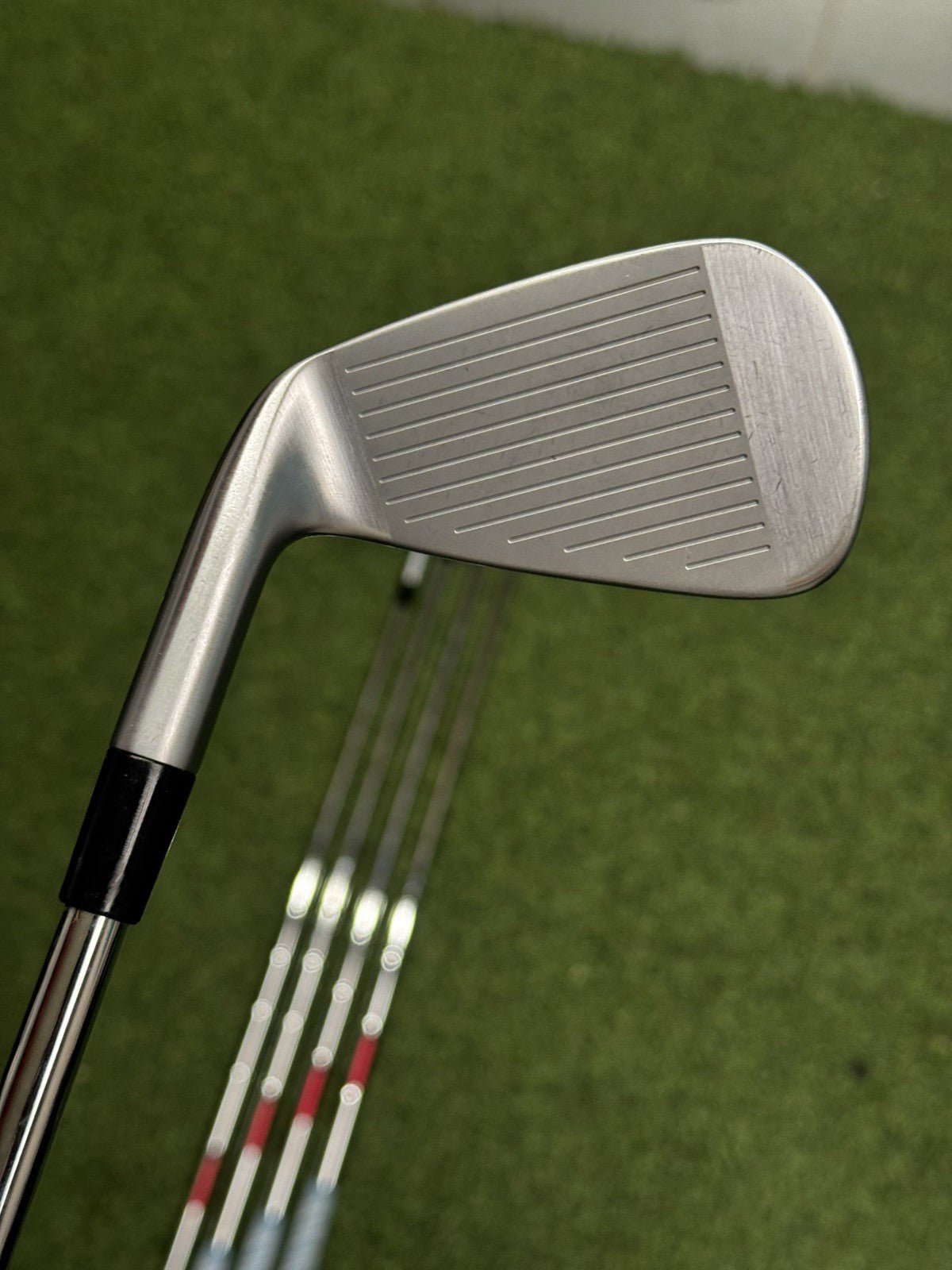 Taylormade P.7CB/P770 Combo Iron Set 5-PW KBS Tour X Stiff Shafts