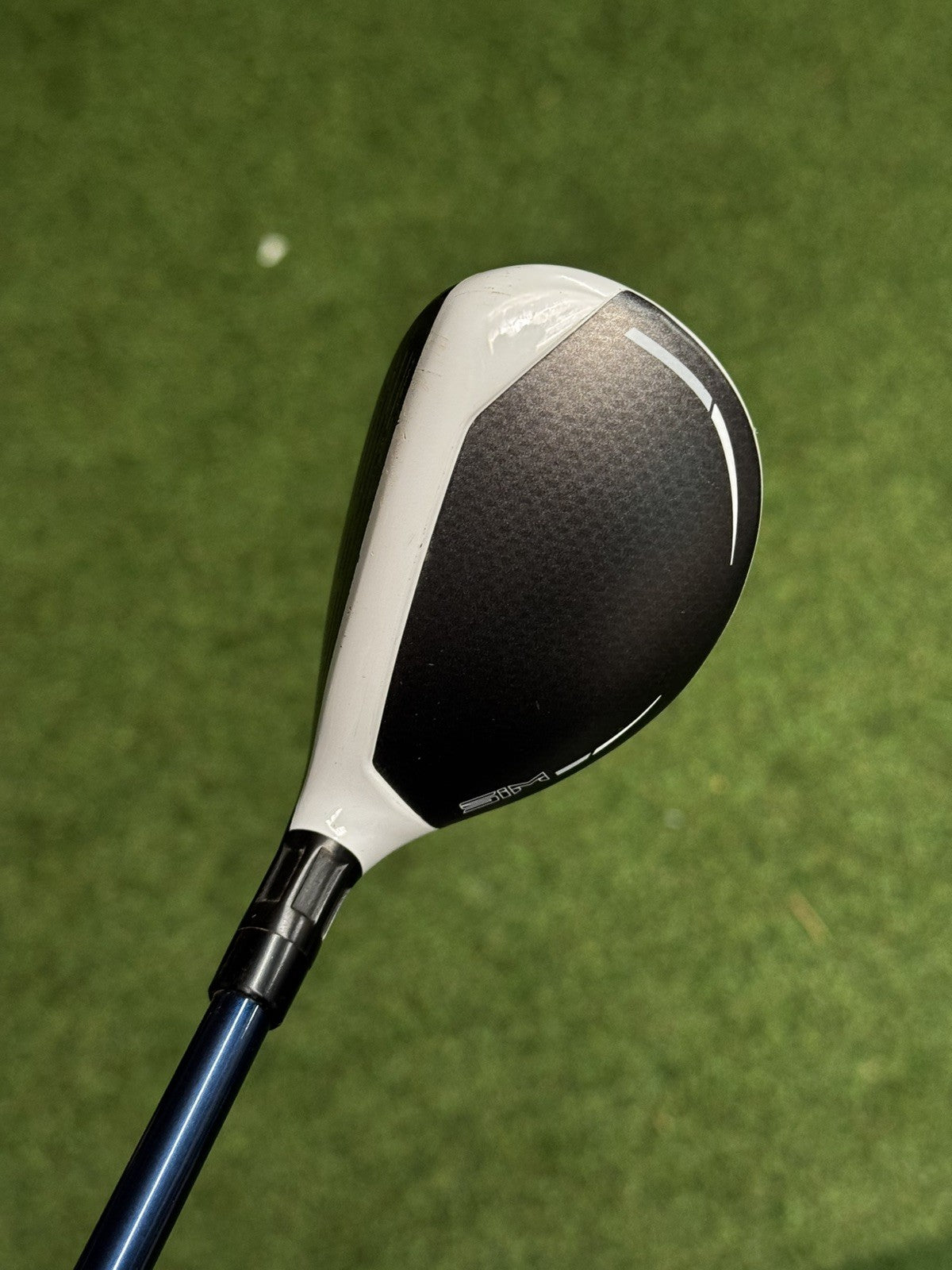 Taylormade SIM Max 4 Hybrid 22 Degree Regular Flex Fujikura Ventus Blue 6 Shaft
