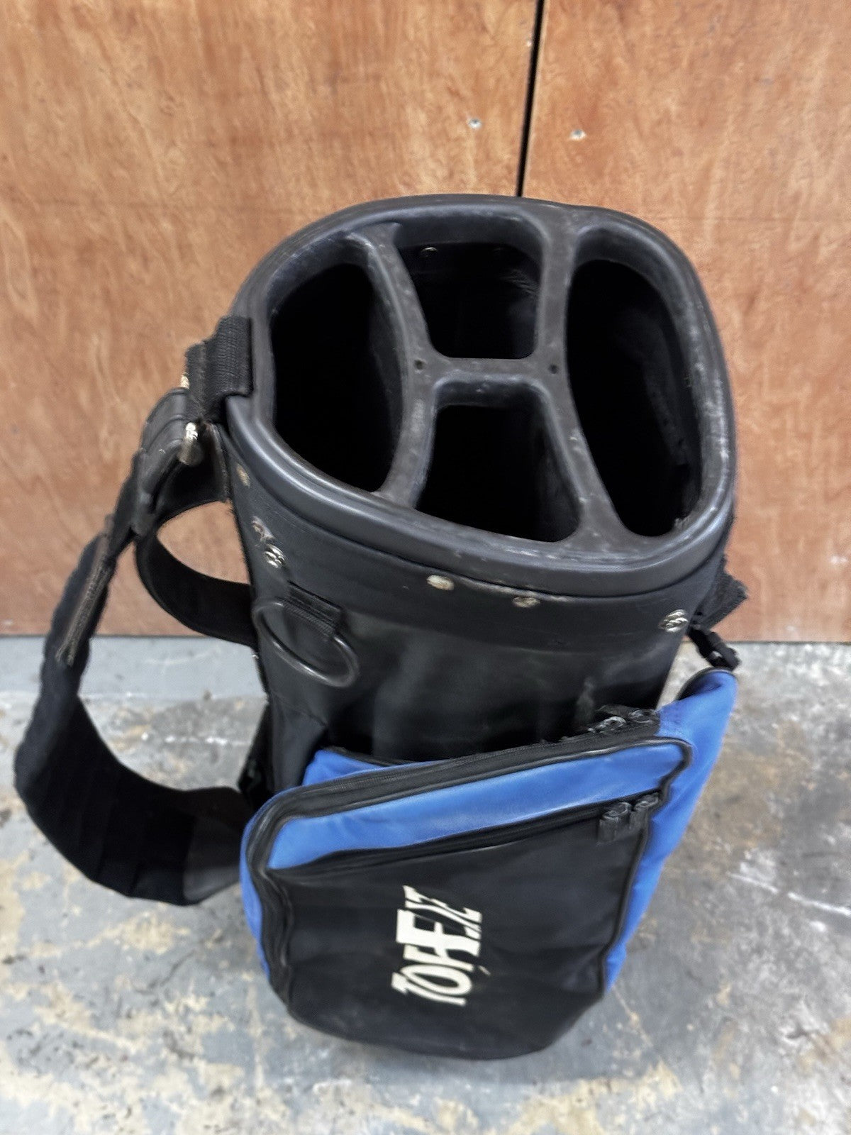 Top Flight Golf Bag Black Blue Carry Shoulder Strap