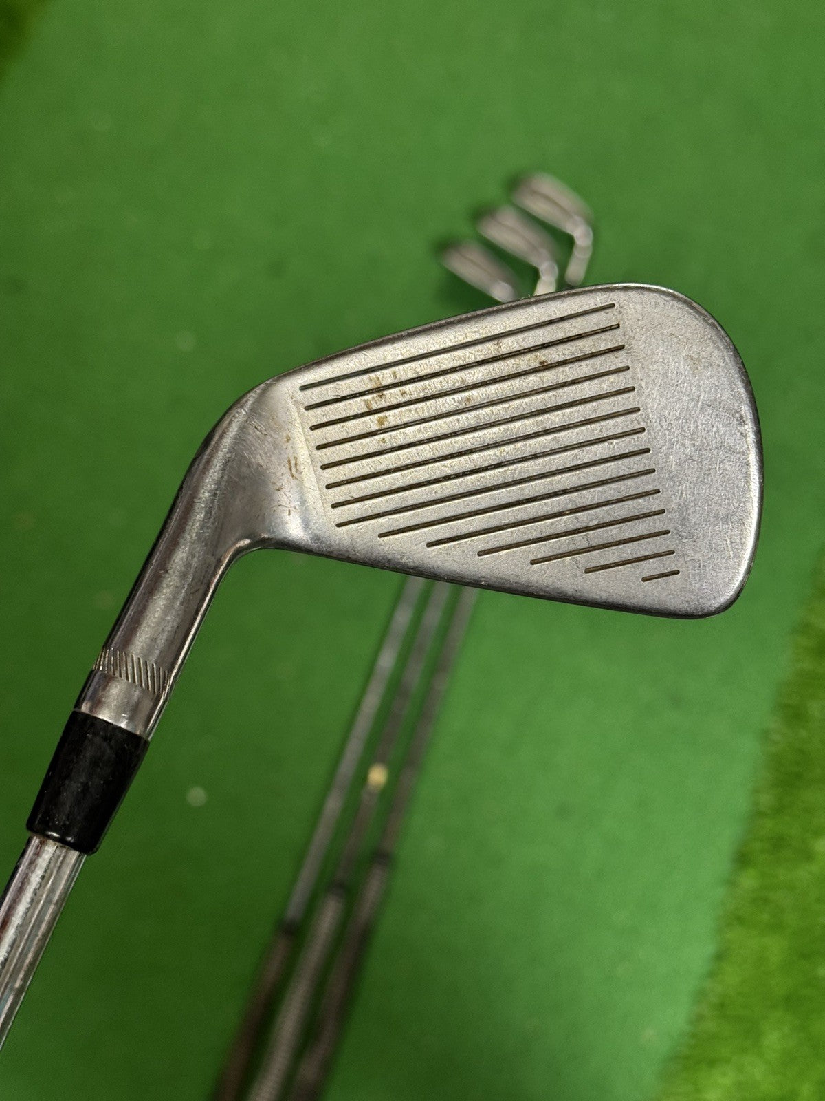 Titleist DCI 762 Iron Set 3-PW Regular Flex Dynamic Gold R300 Shafts