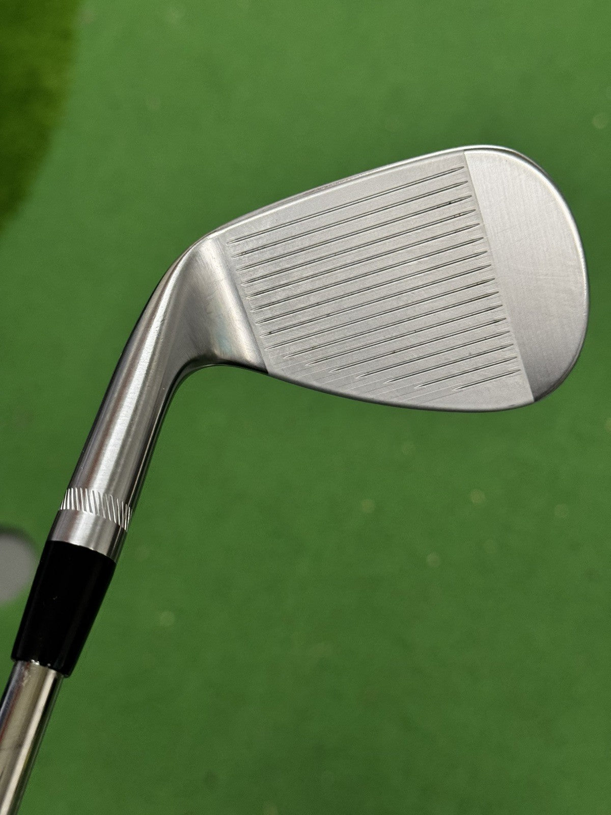 Titleist Vokey SM10 Gap Wedge 50 Degree F Grind Wedge Flex Shaft -0.5 Inch
