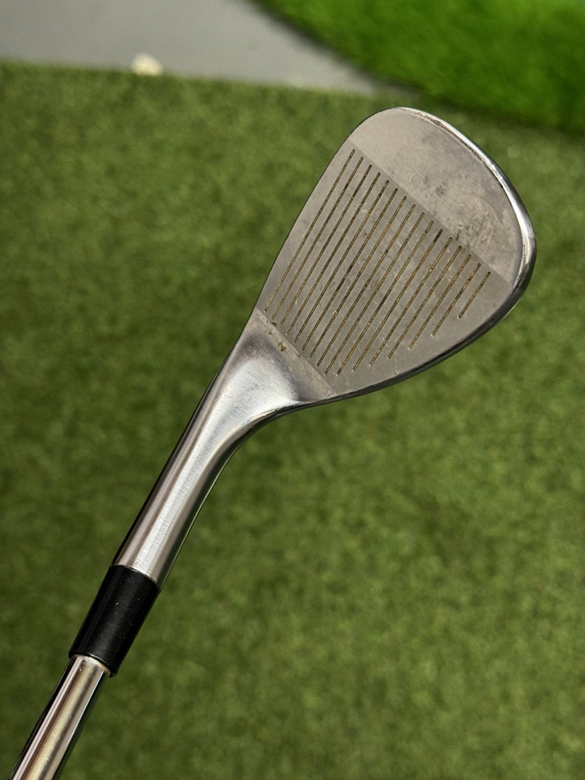 TaylorMade Milled Grind SB 54 Degree Sand Wedge Steel Shaft