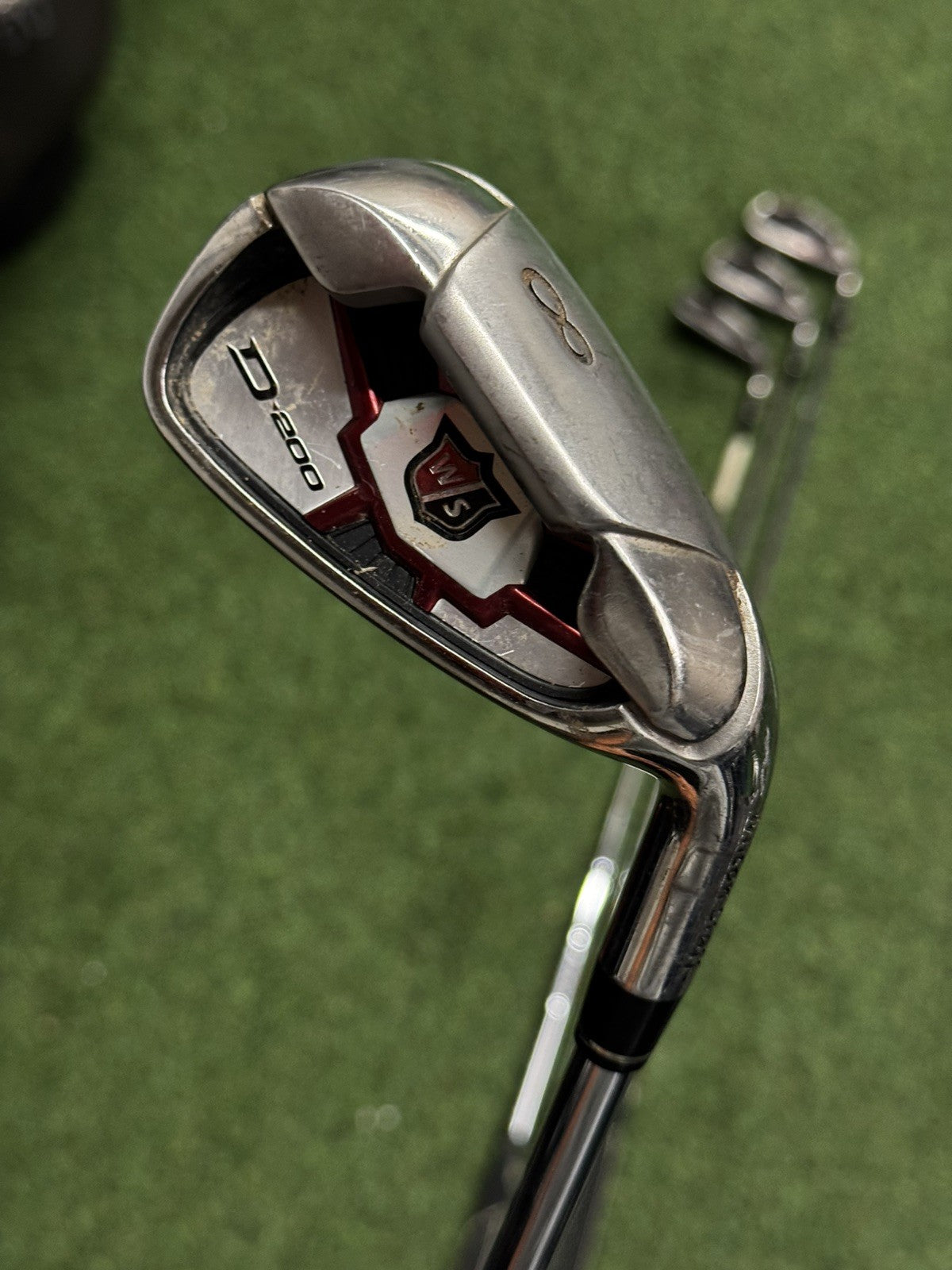 Wilson D200 Iron Set 5-PW+SW Uniflex Wilson Steel Shafts