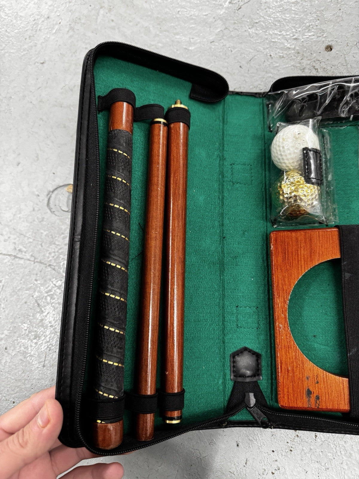 Mini Golf Putter Office/ Travel Ball Practice Hole Set with Case