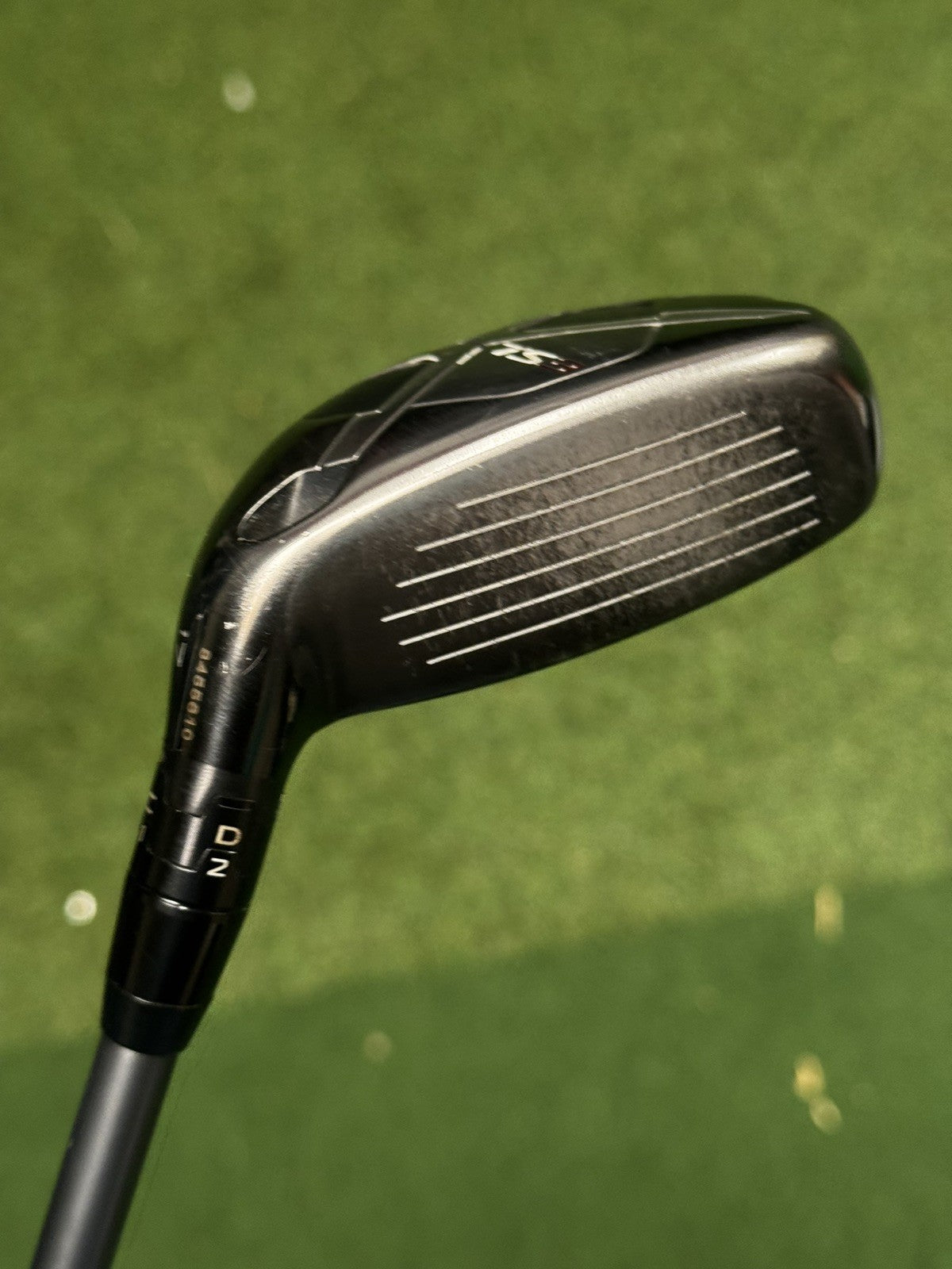 Titleist TS3 2 Hybrid 17 Degree Stiff Flex HZRDUS Smoke Black 80 Shaft