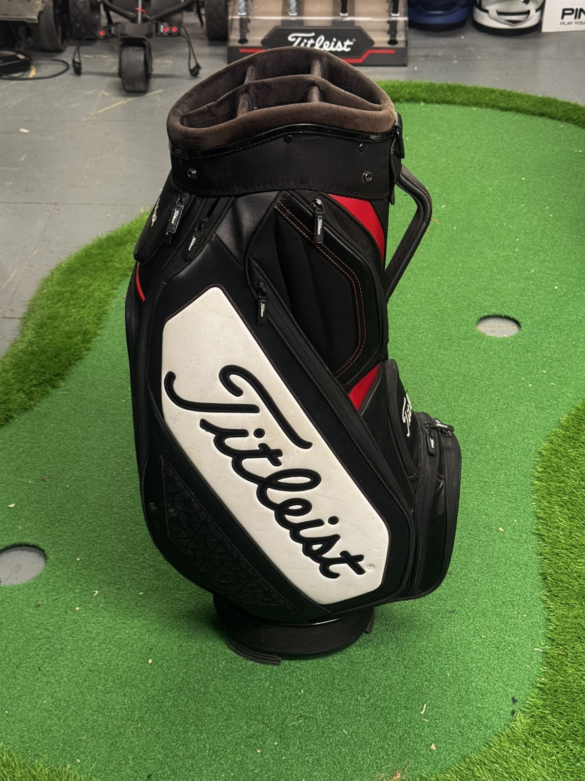 Titleist Midsize Tour Cart Trolley Golf Bag