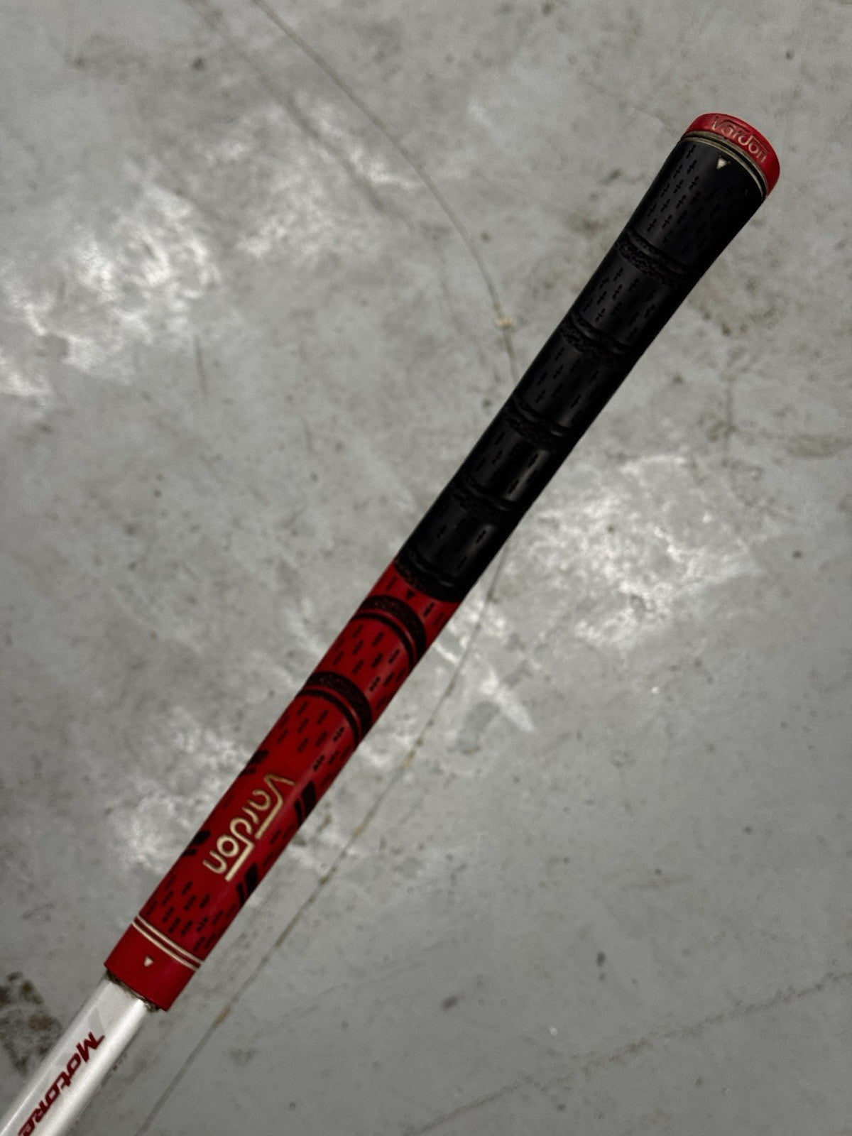 Left Hand Taylormade R9 3 Wood 15 Degrees Regular Flex